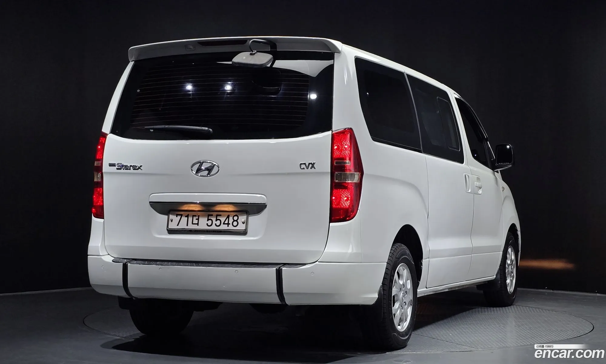 Hyundai Grand Starex 2011 — 17