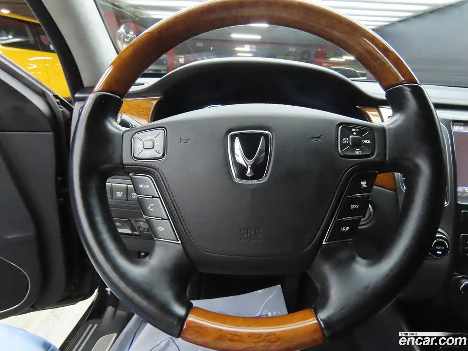 Hyundai Equus 2009 — 12