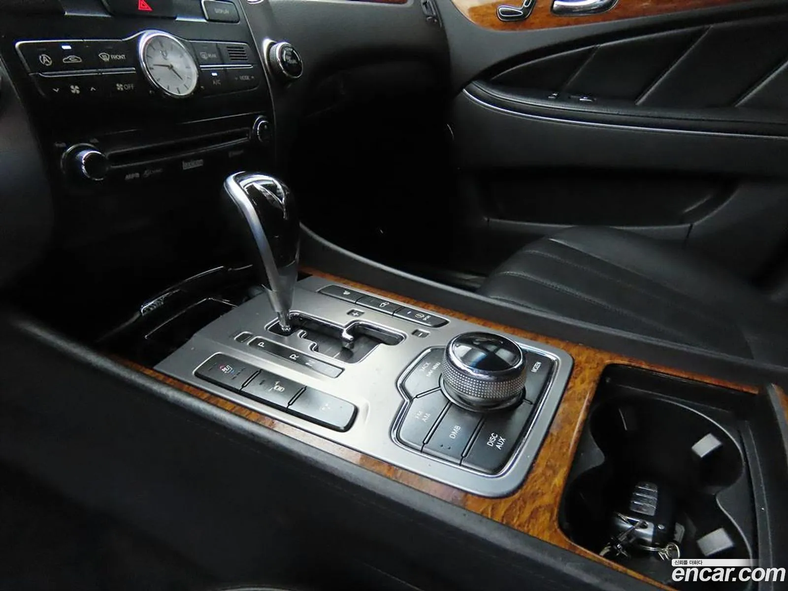 Hyundai Equus 2009 — 7