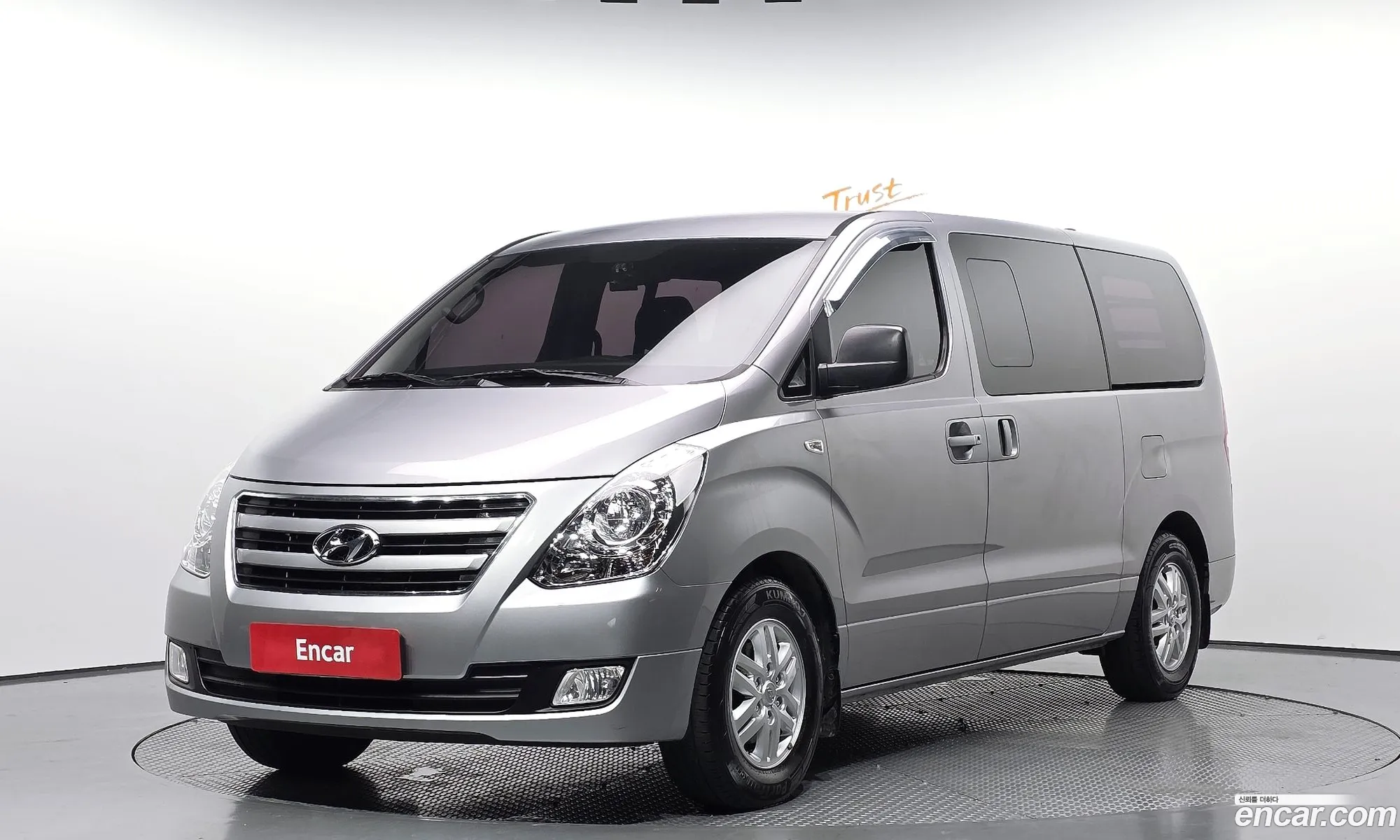 Hyundai Grand Starex 2017 — 19