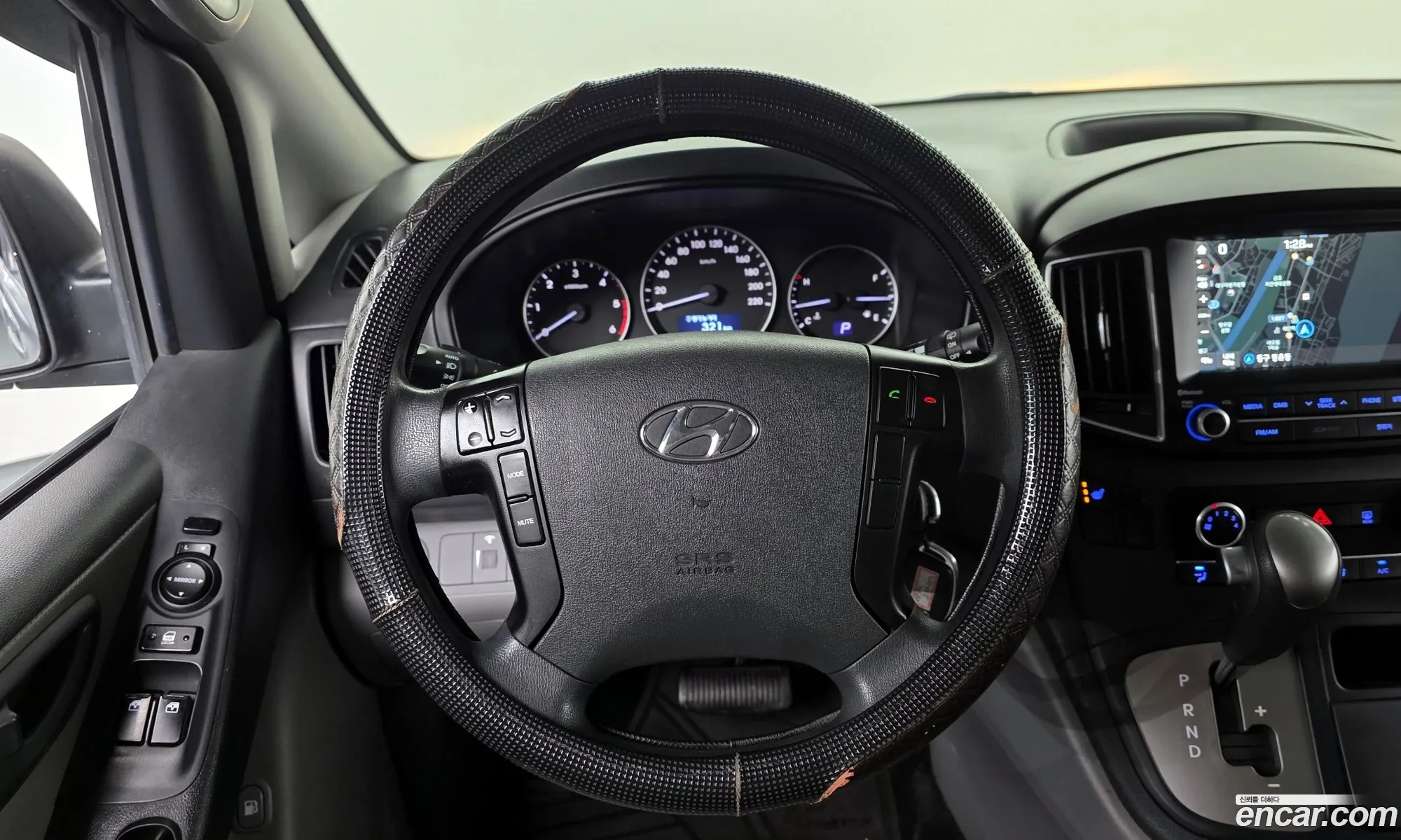 Hyundai Grand Starex 2017 — 2