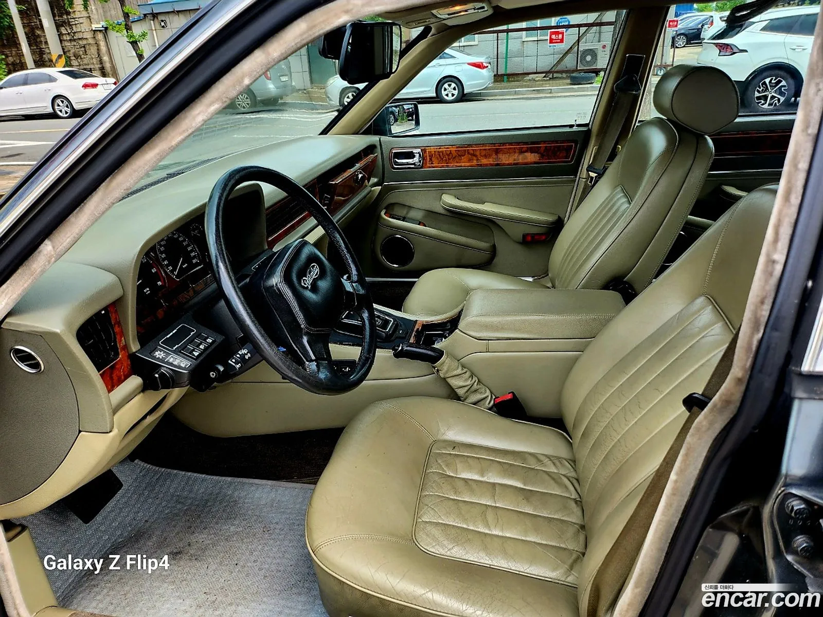 Jaguar Daimler 1990 — 18
