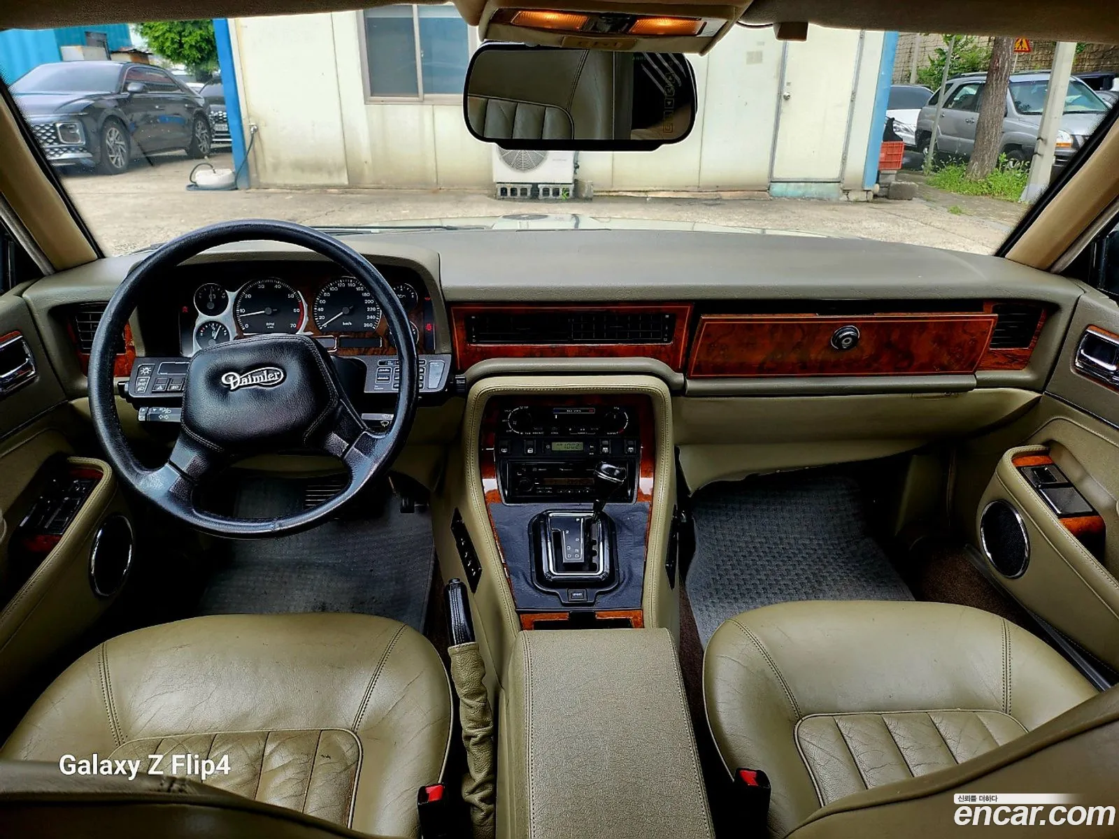 Jaguar Daimler 1990 — 13