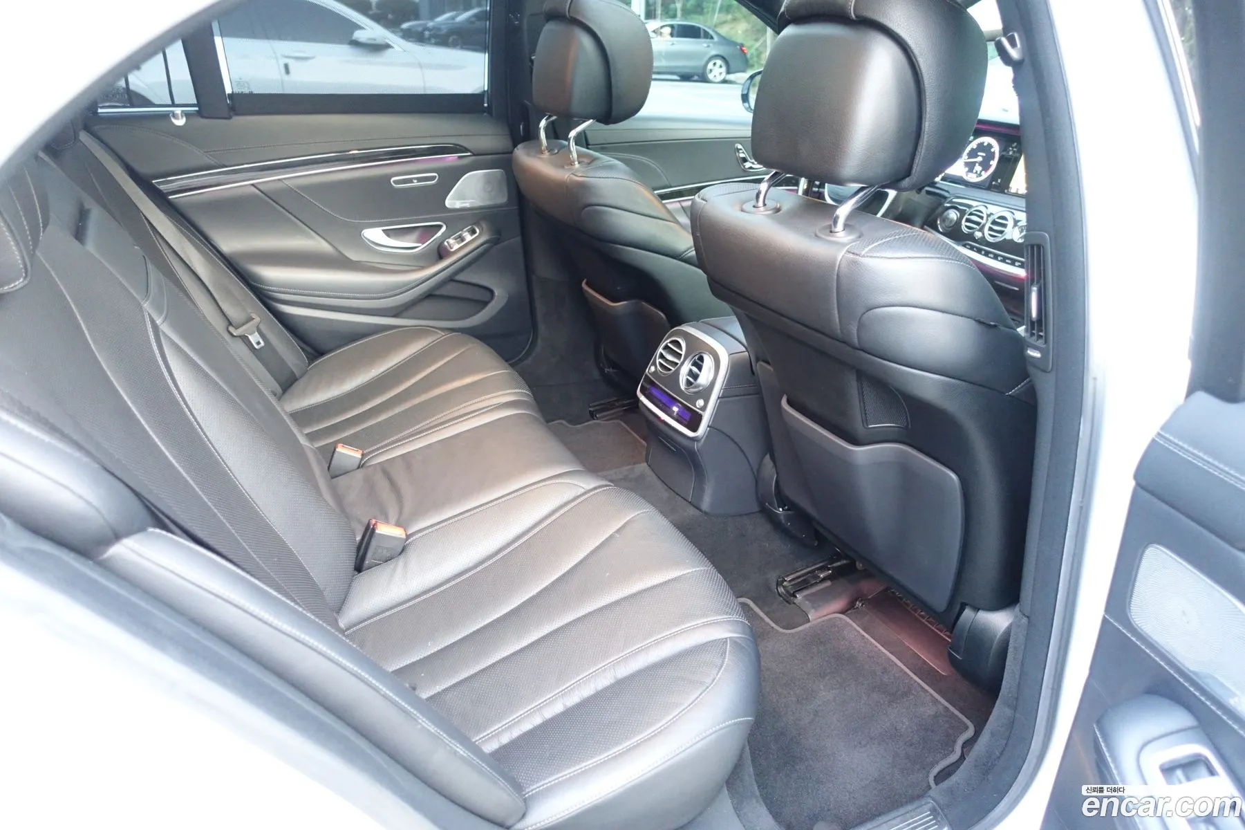 Mercedes-Benz S-Class W222 2014 — 12