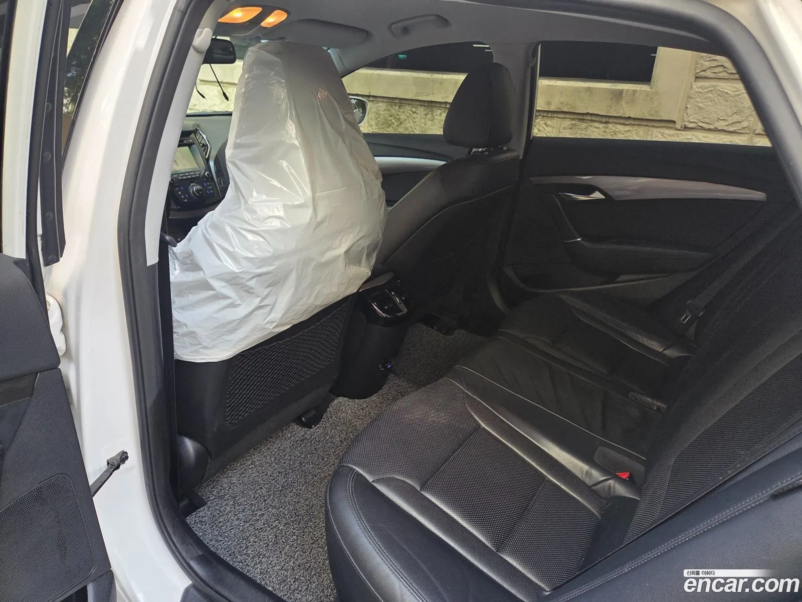Hyundai i40 Saloon 2014 — 12