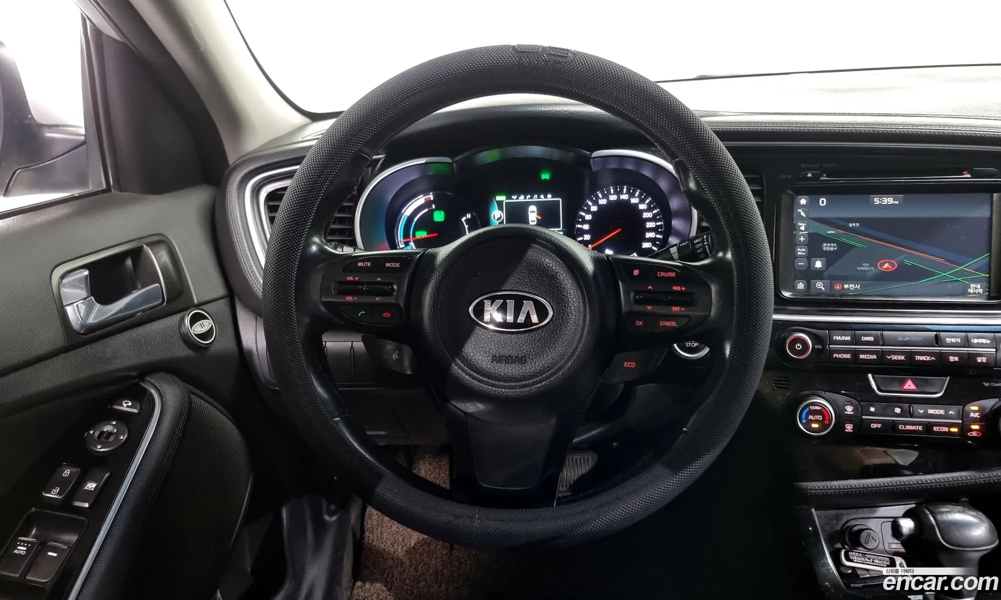 Kia K5 Hybrid 2014 — 10