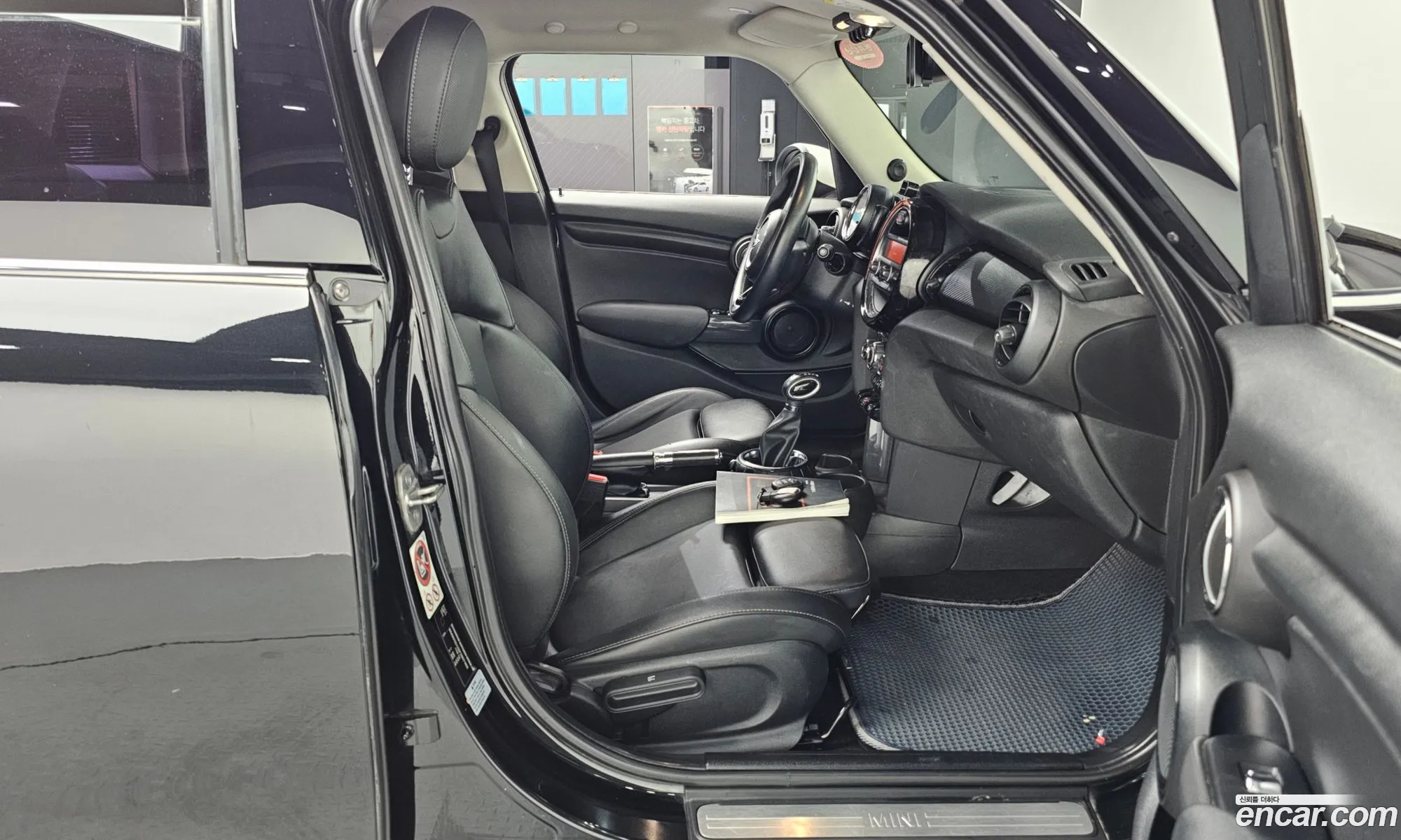 Mini Cooper 2015 — 4