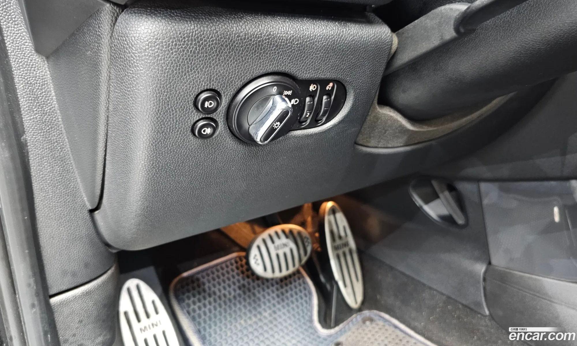 Mini Cooper 2015 — 12