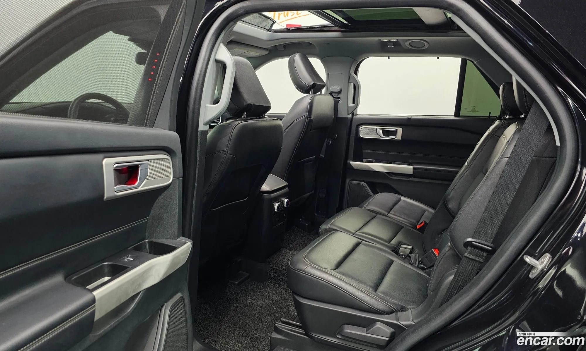 Ford Explorer 6th Gen 2022 1FM5K8FW9NNA03382 — 19