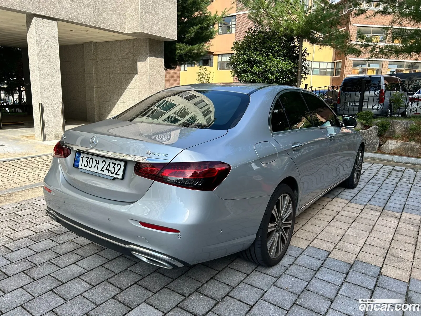 Mercedes-Benz E-Class W213 2023 — 19