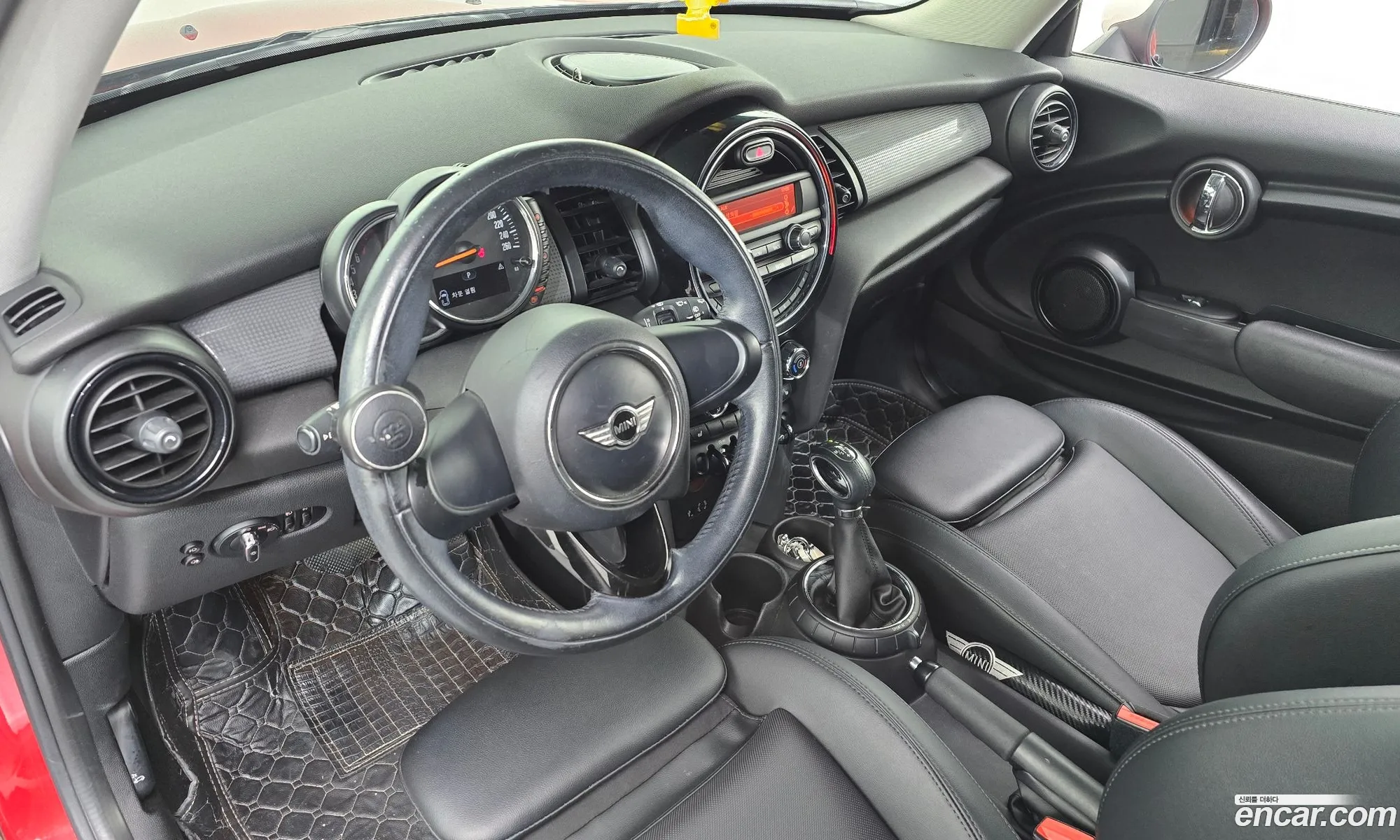 Mini Cooper 2014 WMWXM5101F2A63667 — 9