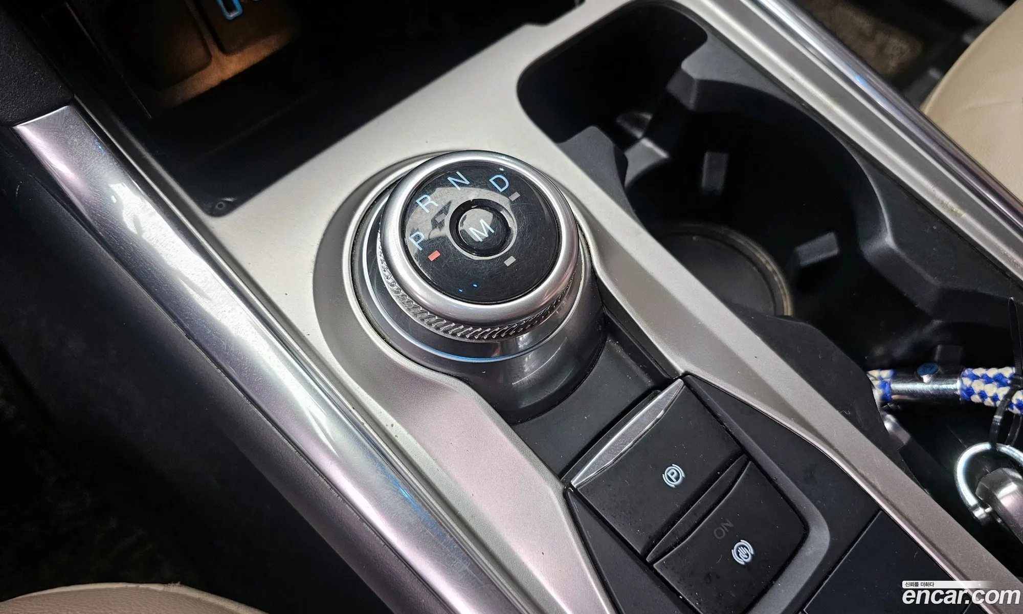 Ford Explorer 6th Gen 2020 1FMSK8FH5LGD07332 — 12