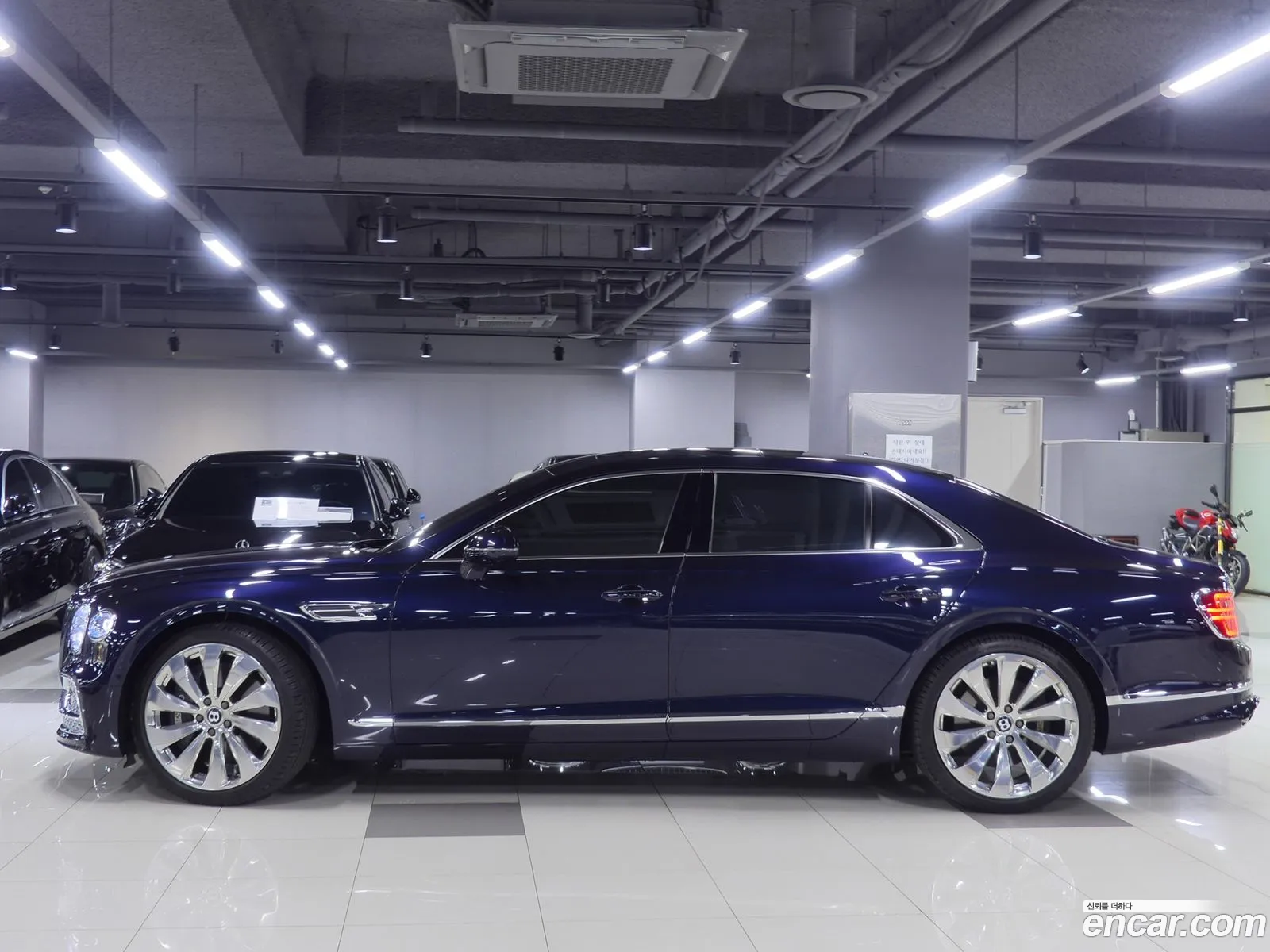 Bentley Flying Spur 2021 — 6