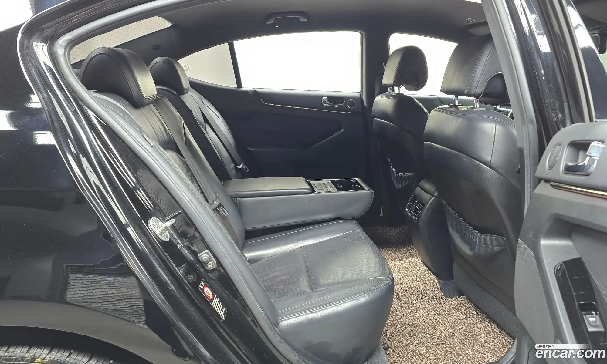 Kia K7 2011 — 14