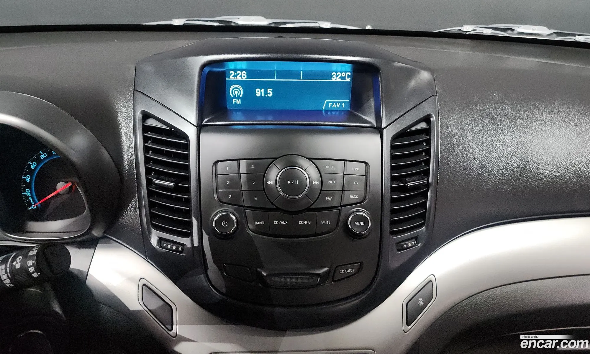 Chevrolet (GM Daewoo) Orlando 2017 — 15