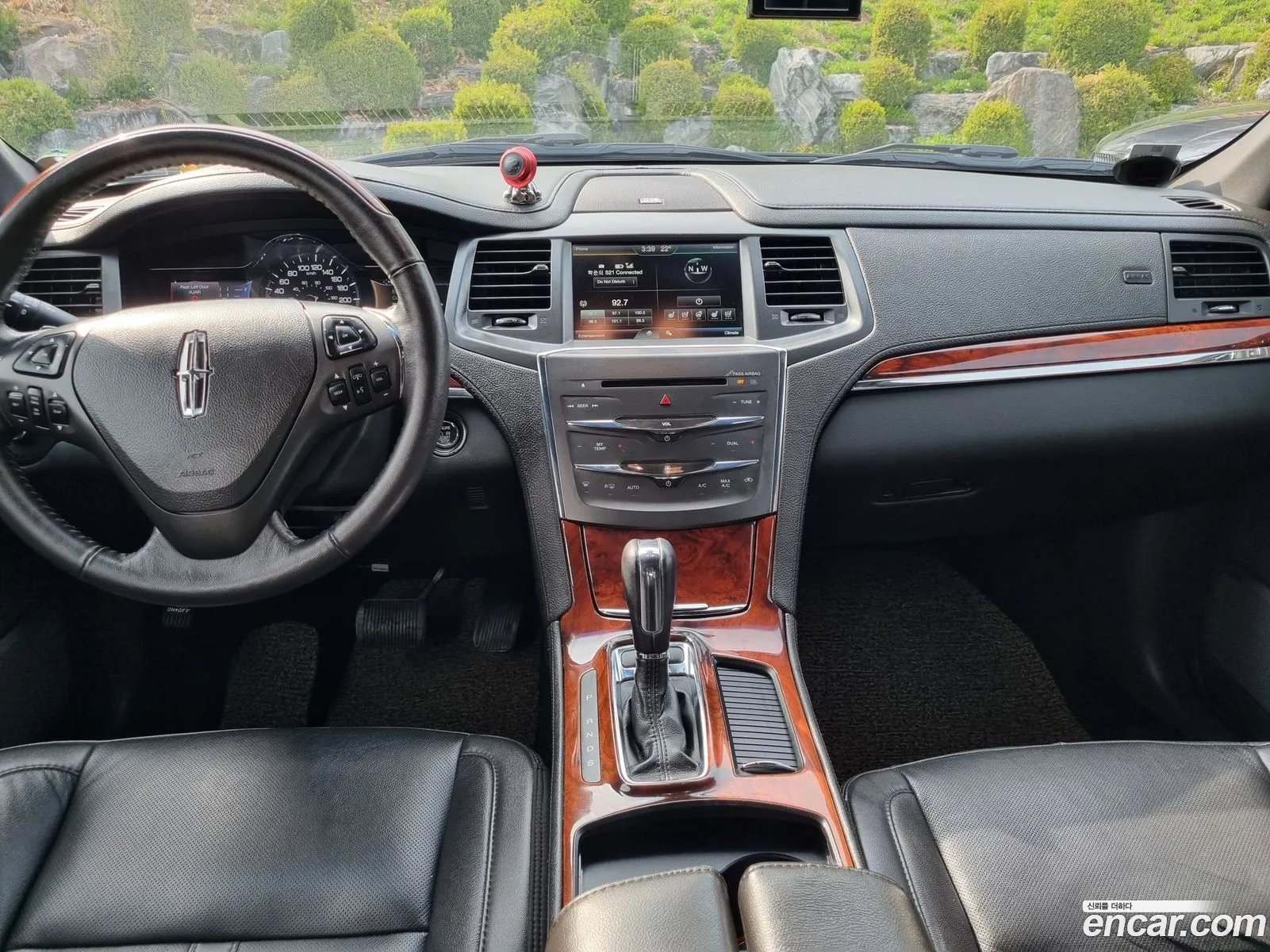 Lincoln MKS 2015 — 7