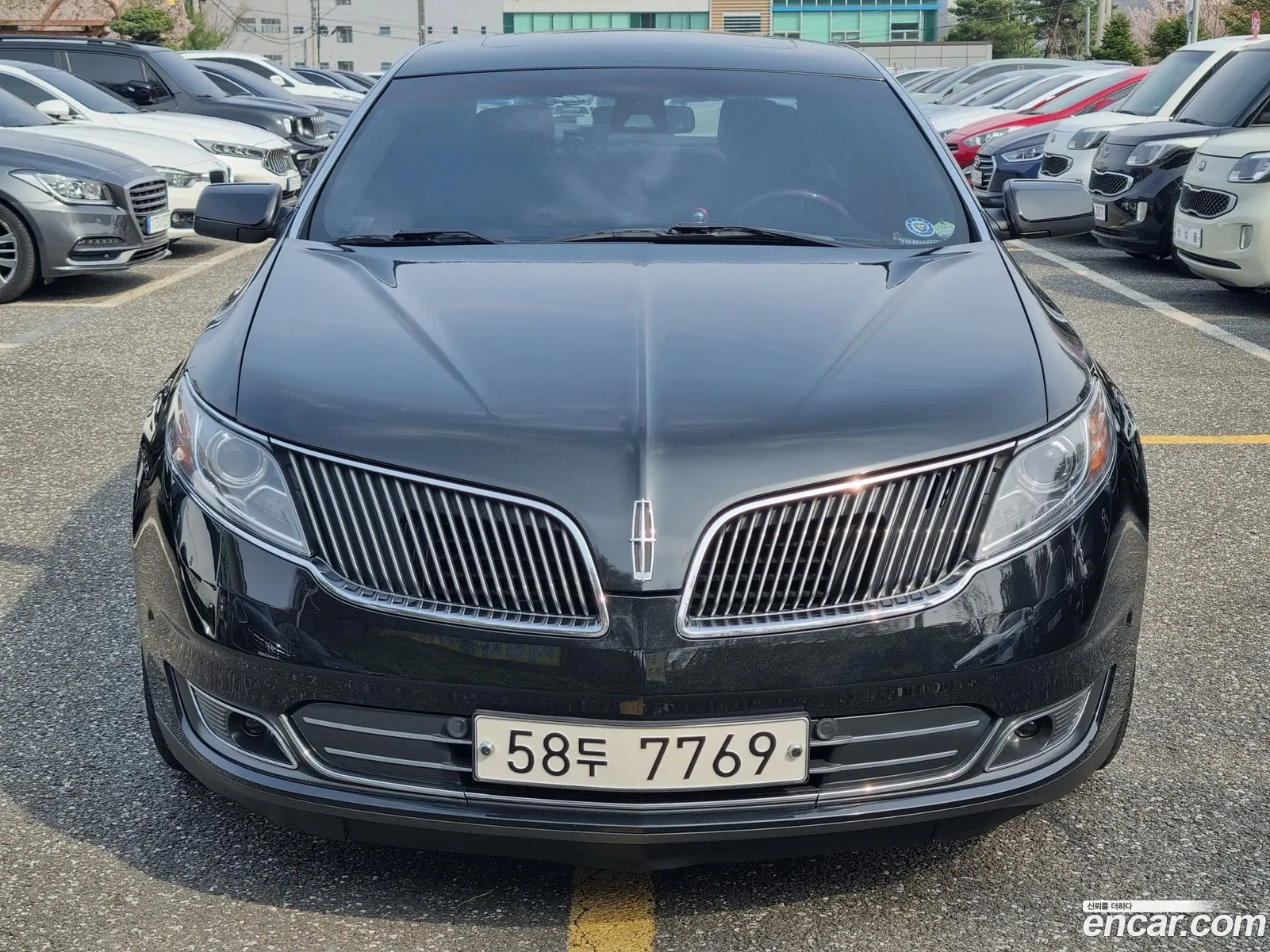 Lincoln MKS 2015 — 15