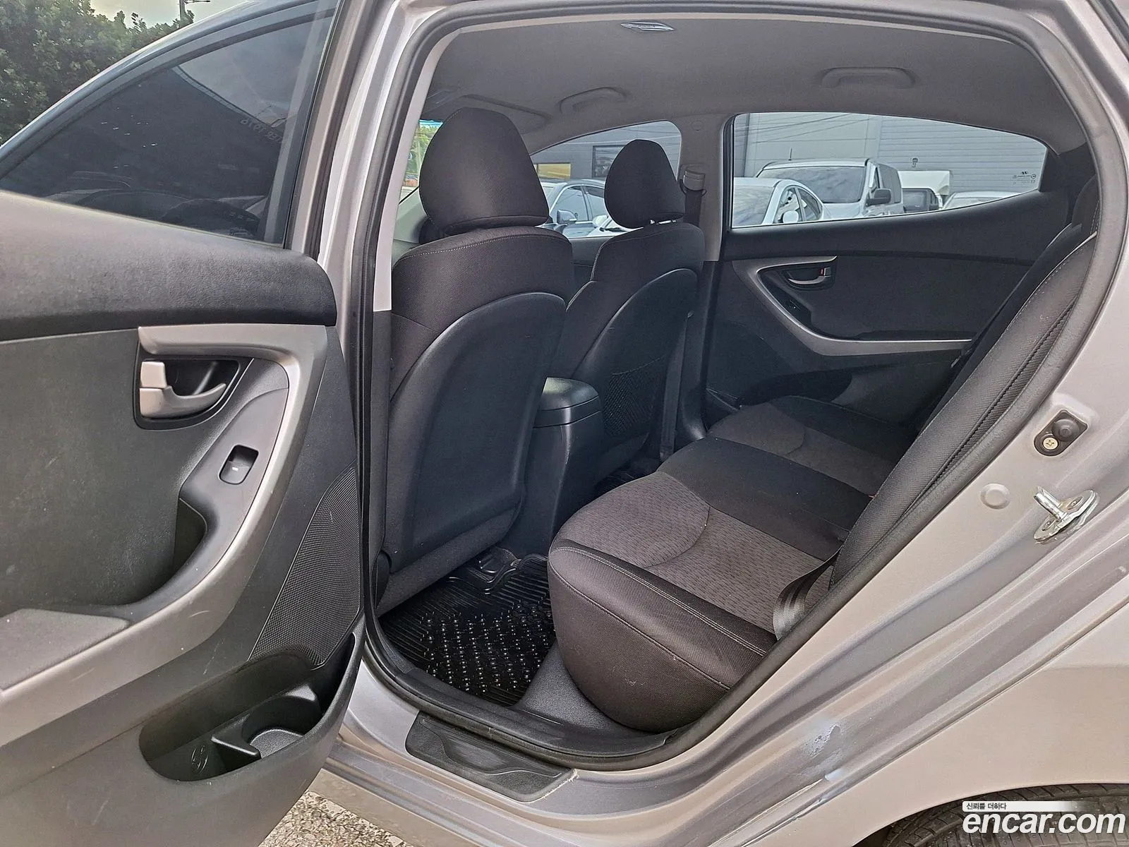 Hyundai Elantra MD 2010 — 7