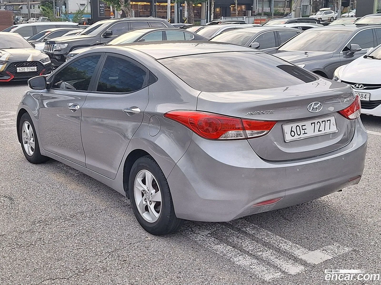 Hyundai Elantra MD 2010 — 12