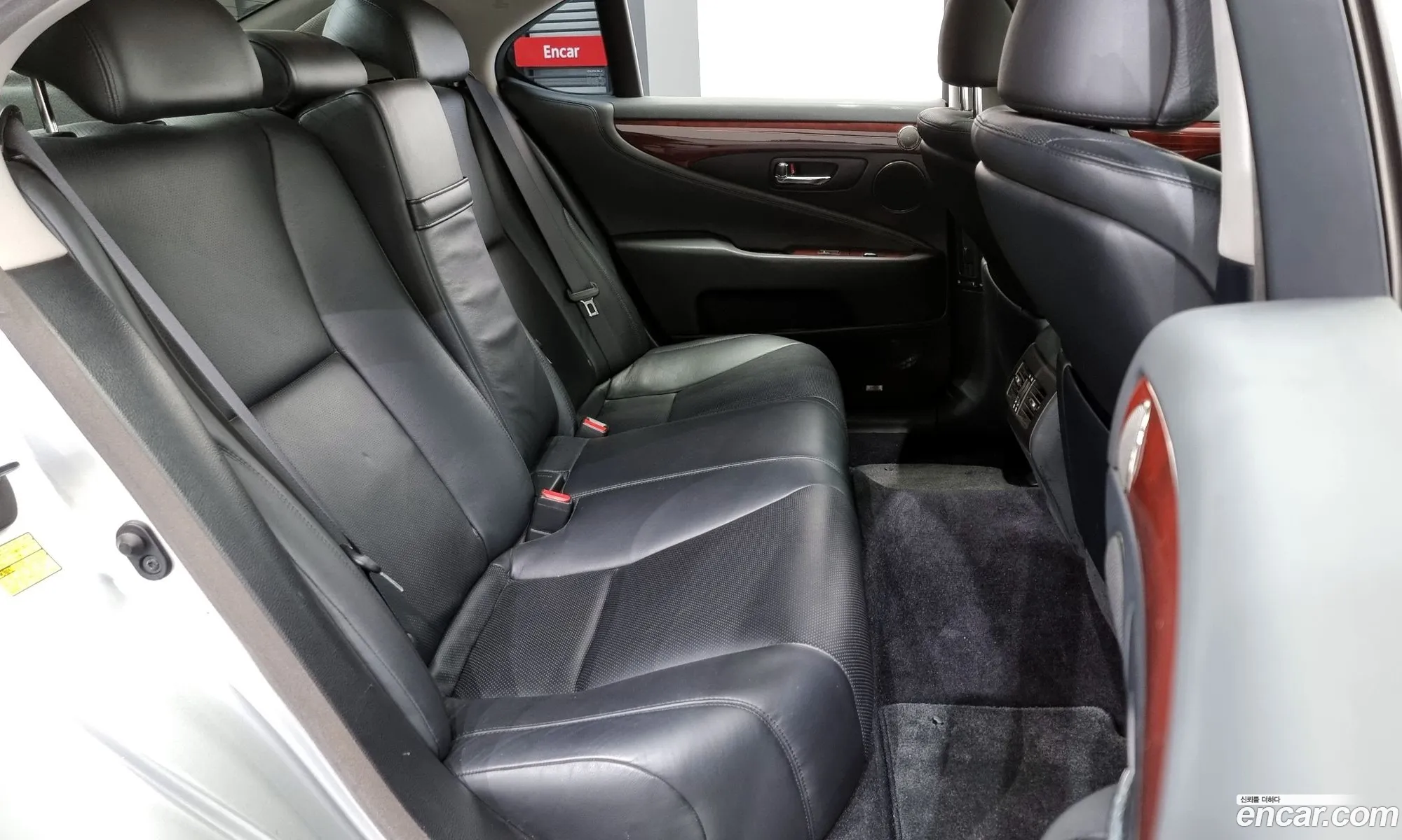 Lexus LS460L 2007 JTHBL46F875045895 — 7