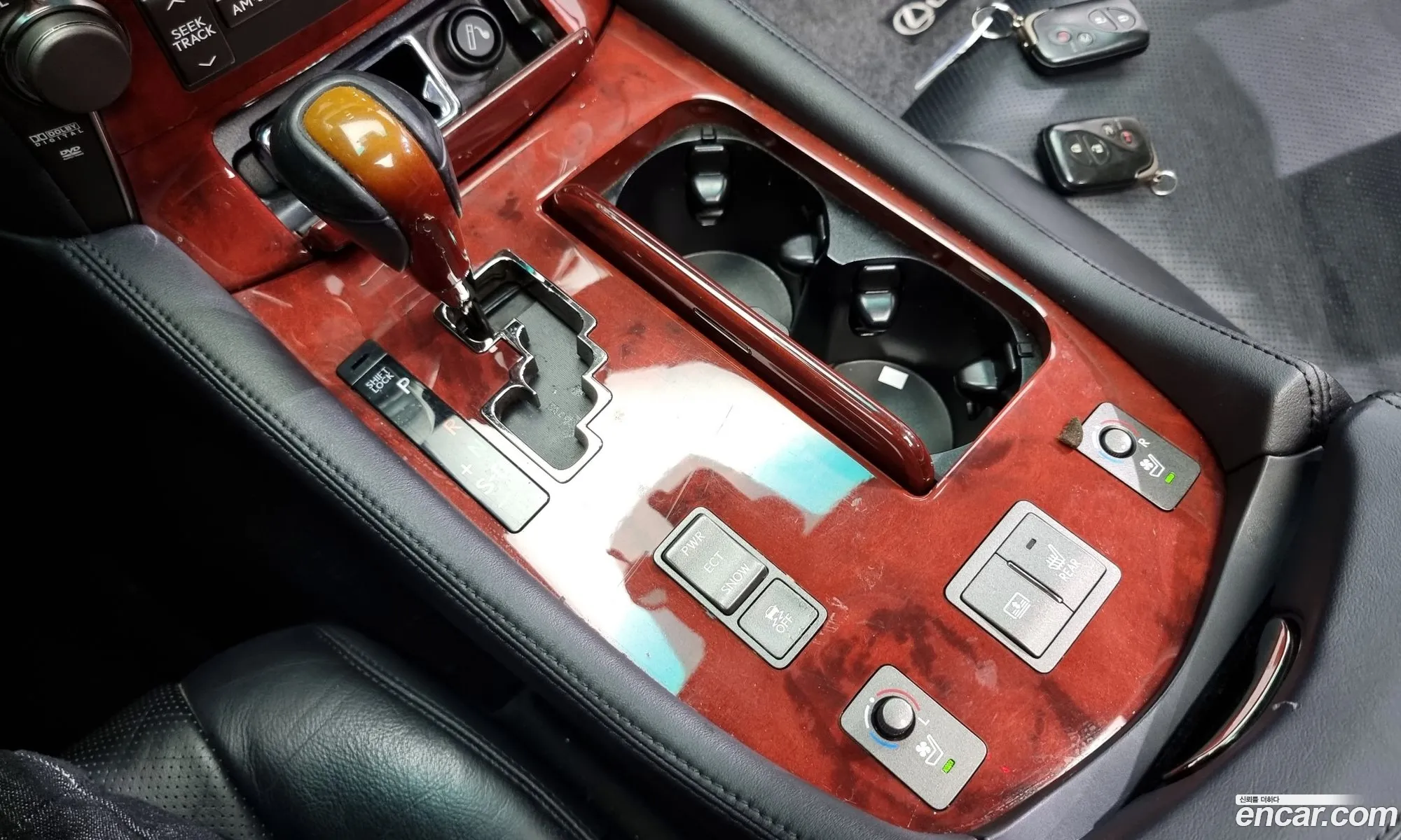Lexus LS460L 2007 JTHBL46F875045895 — 17