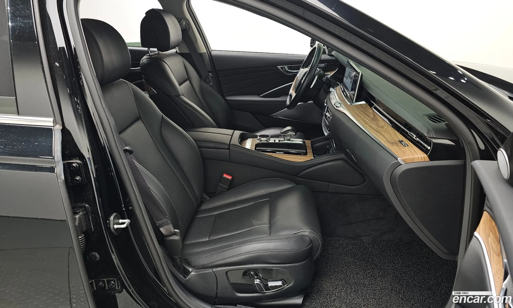 Kia K9 2021 — 15