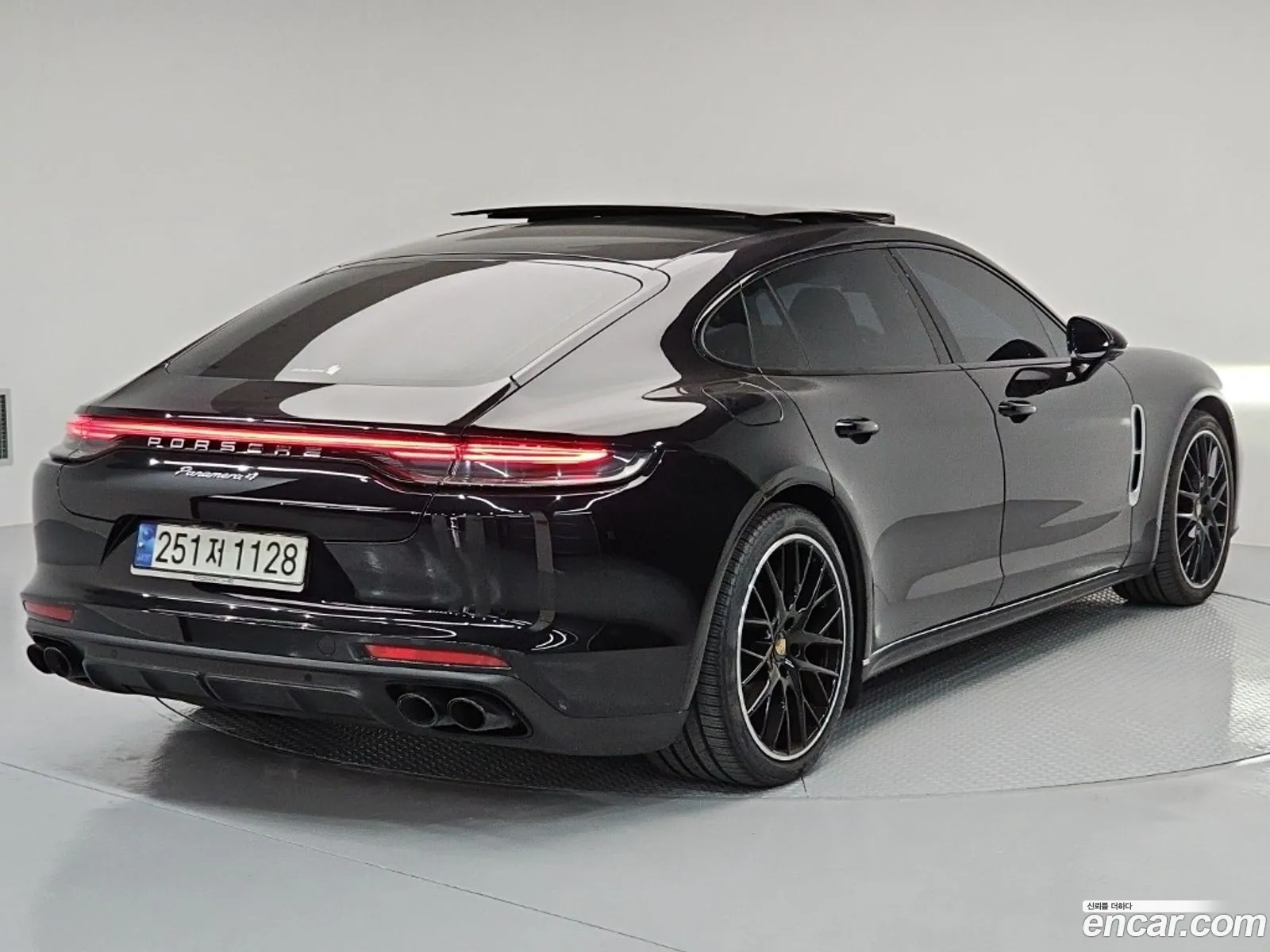 Porsche Panamera 2022 — 19
