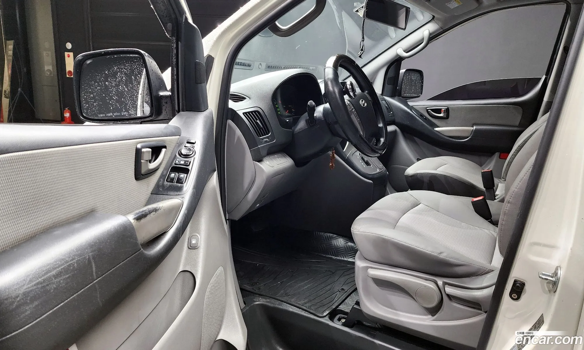 Hyundai Grand Starex 2010 — 15