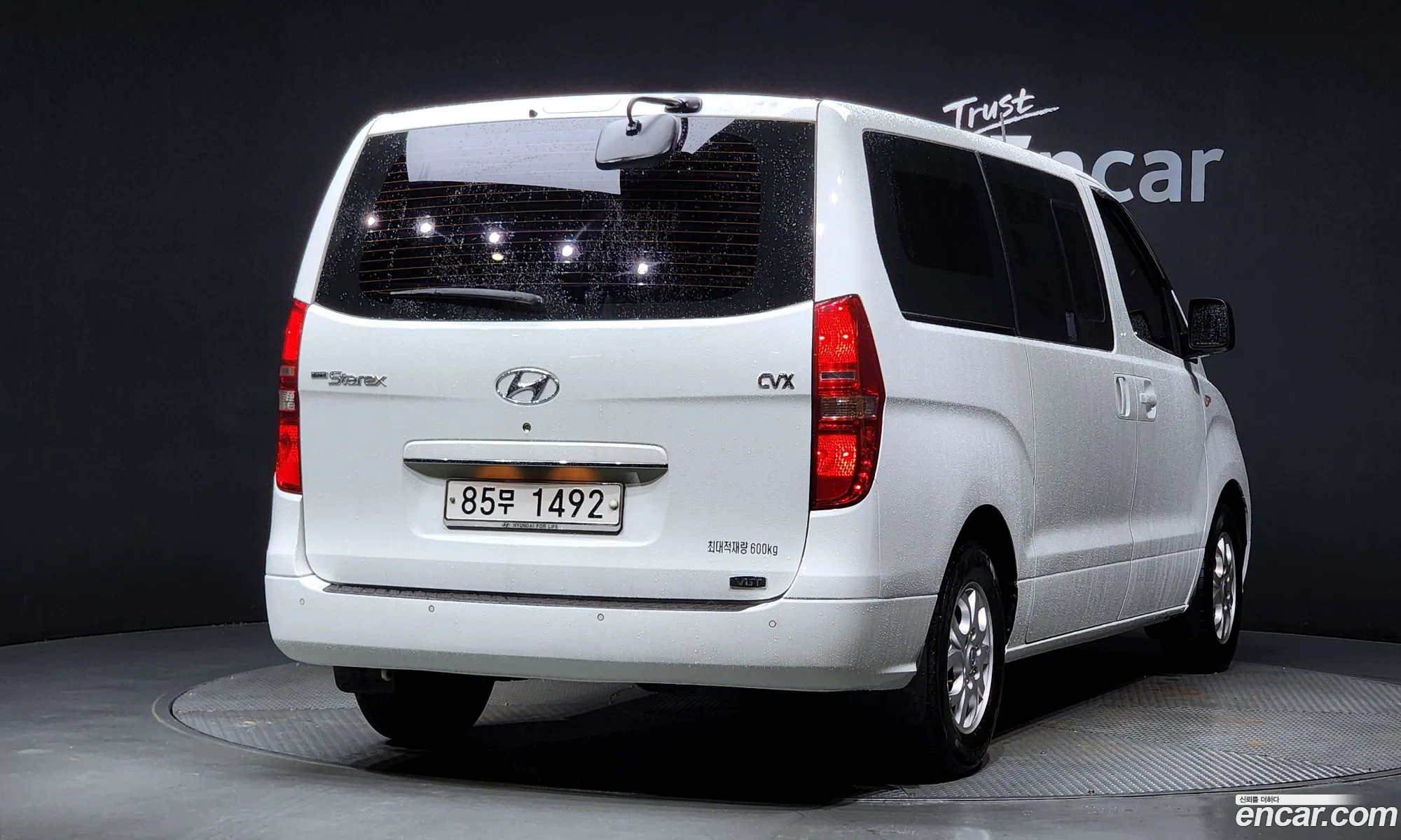 Hyundai Grand Starex 2010 — 16