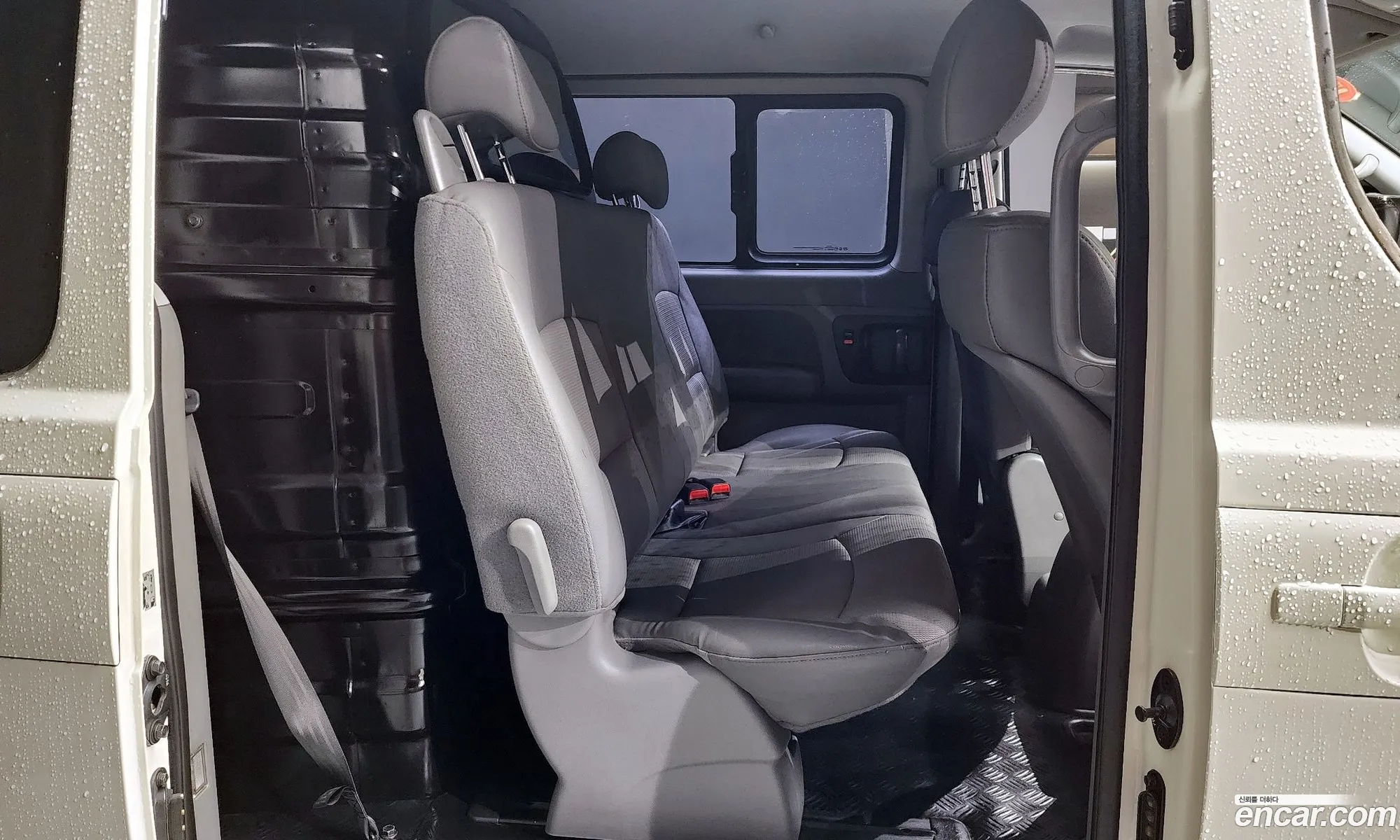 Hyundai Grand Starex 2010 — 20