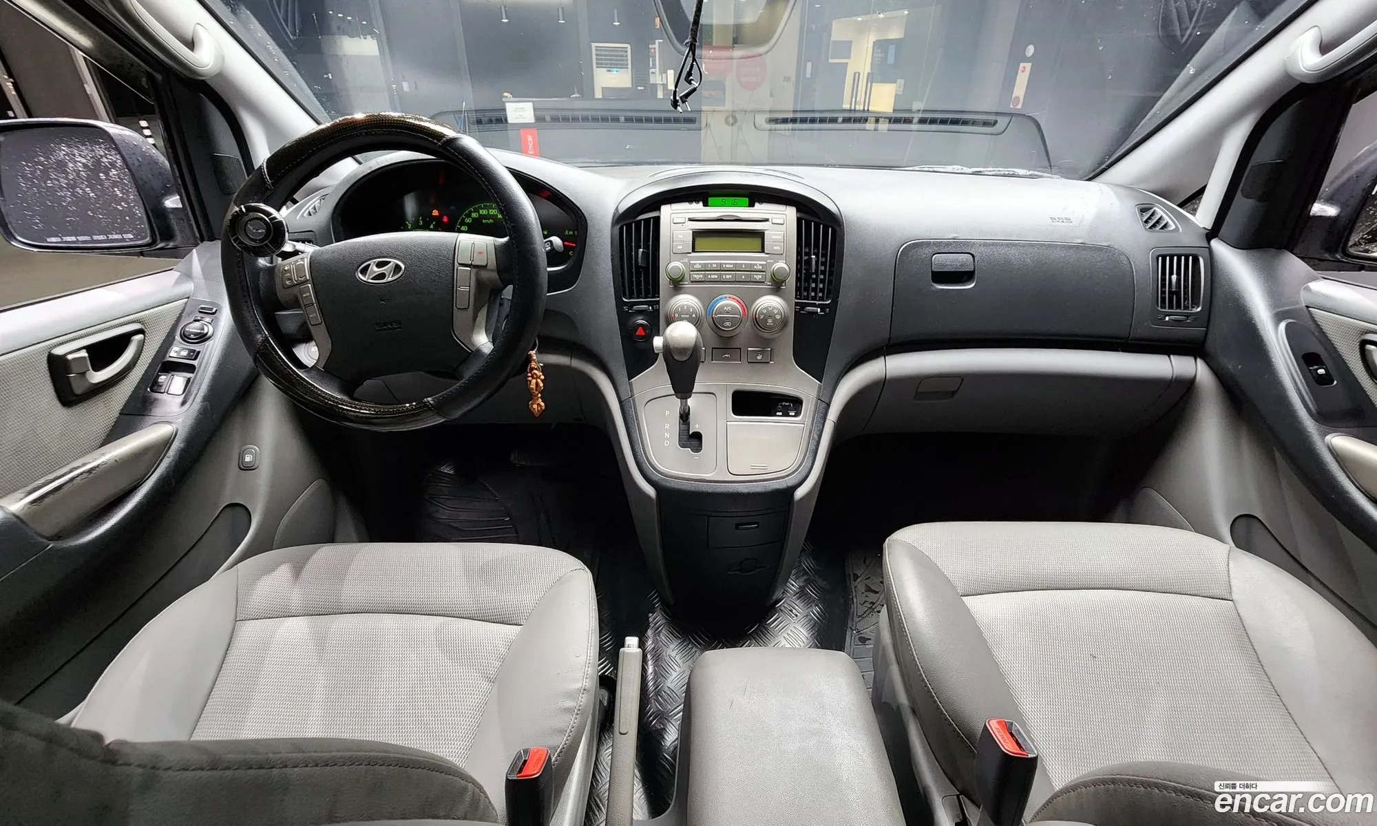 Hyundai Grand Starex 2010 — 12