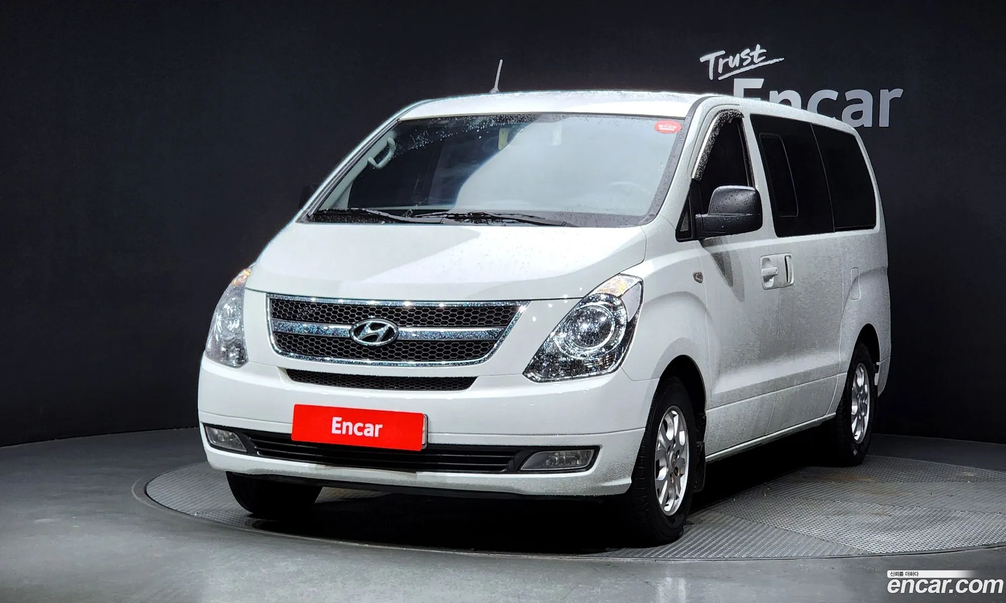 Hyundai Grand Starex 2010 — 11