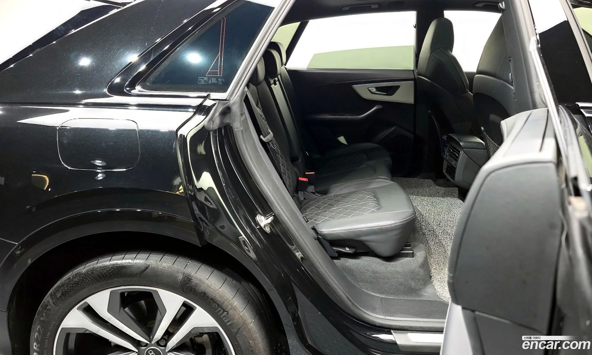 Audi Q8 2023 — 12