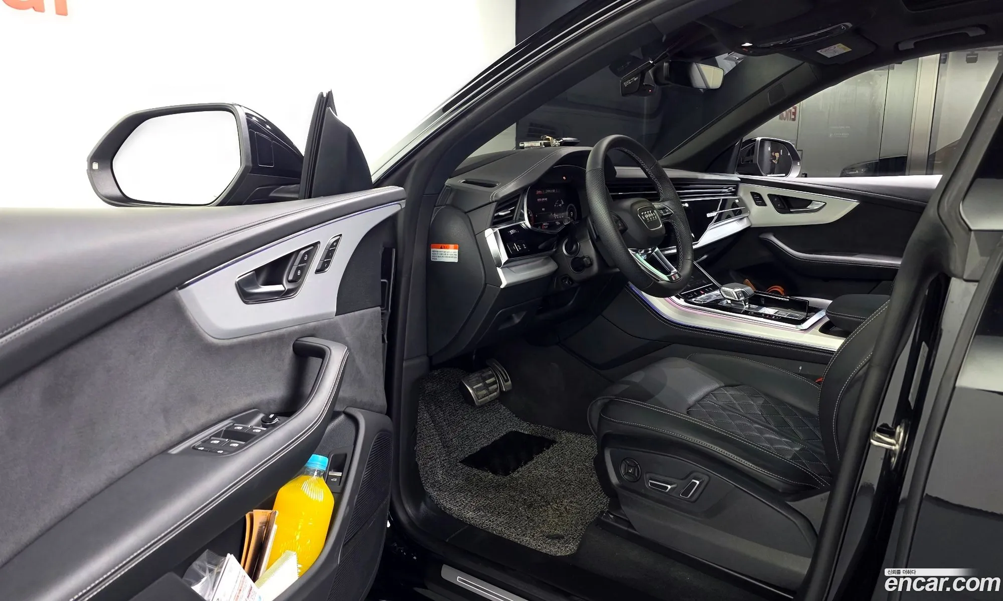 Audi Q8 2023 — 19