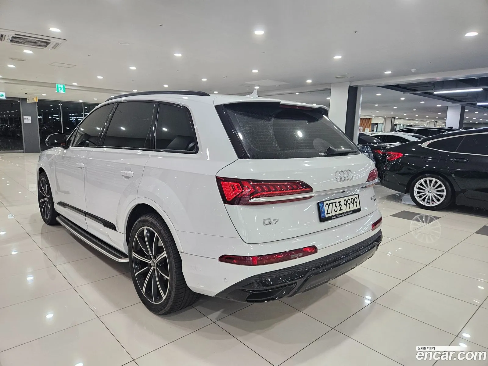 Audi Q7 2021 — 17