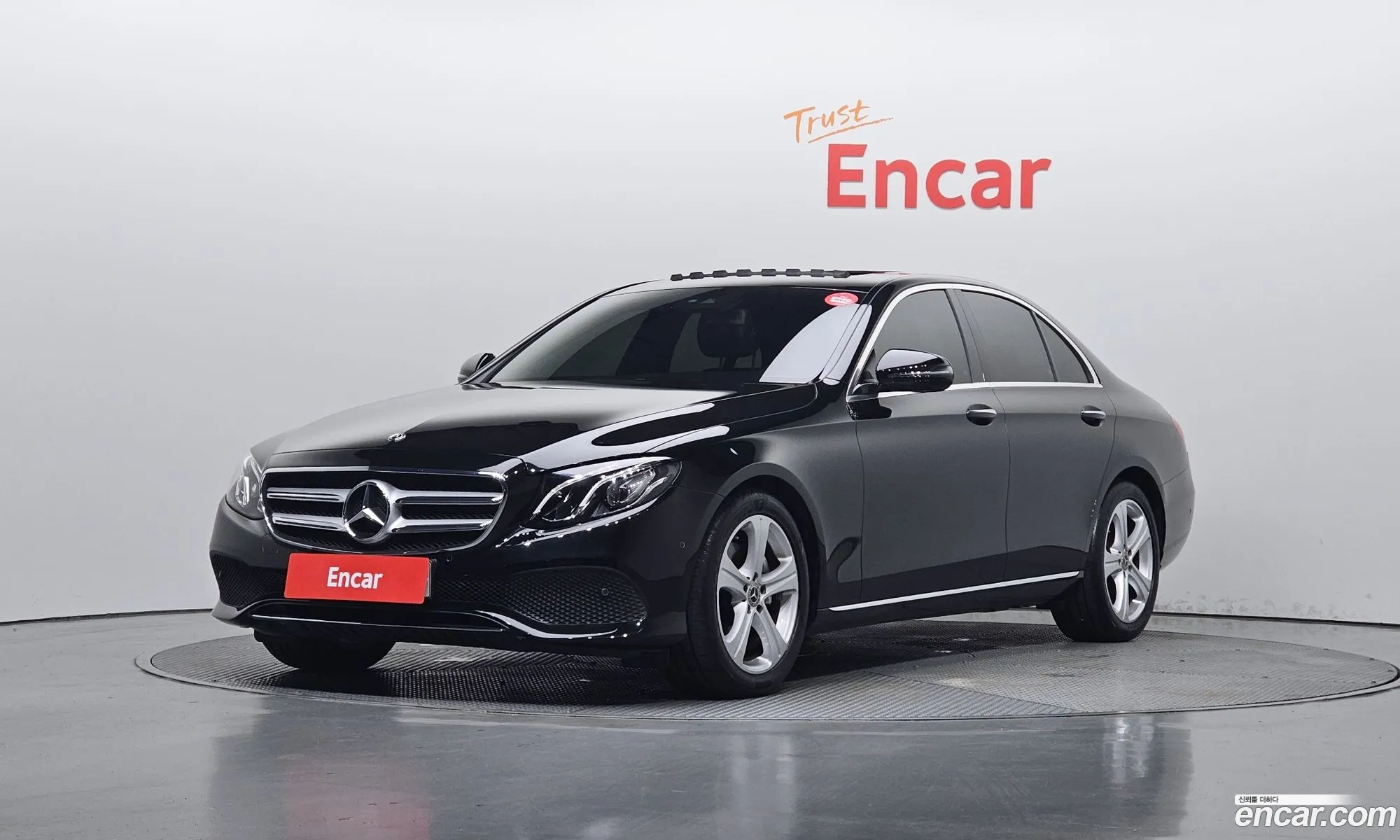 Mercedes-Benz E-Class W213 2017 WDDZF4CB4JA295874 — 18