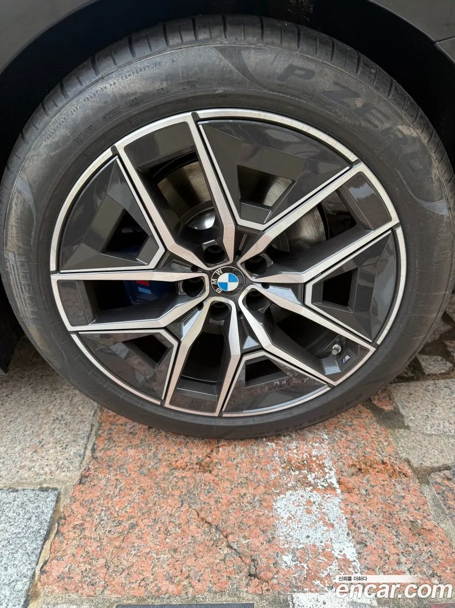 BMW 5 Series 2025 — 18