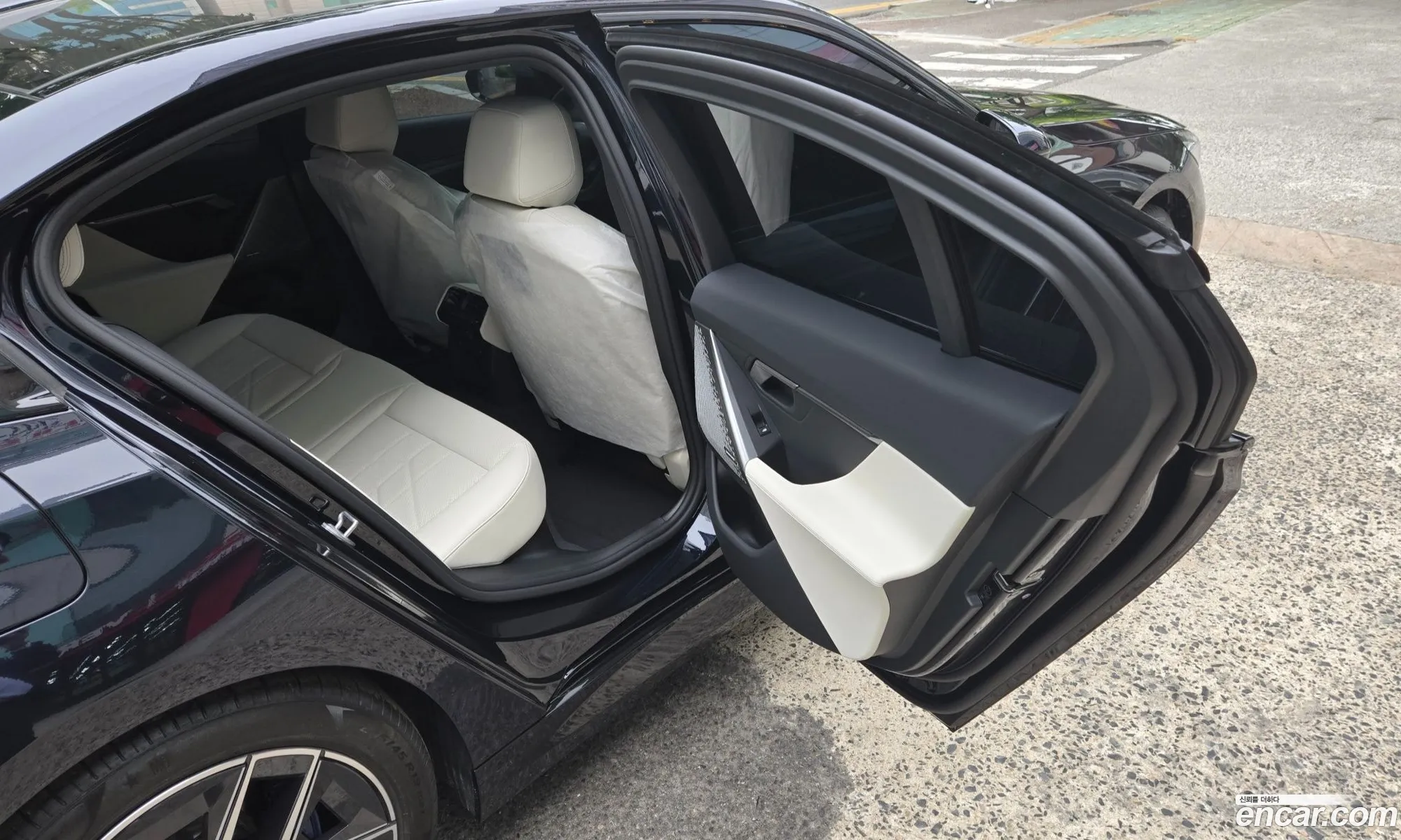 BMW 5 Series 2025 — 10