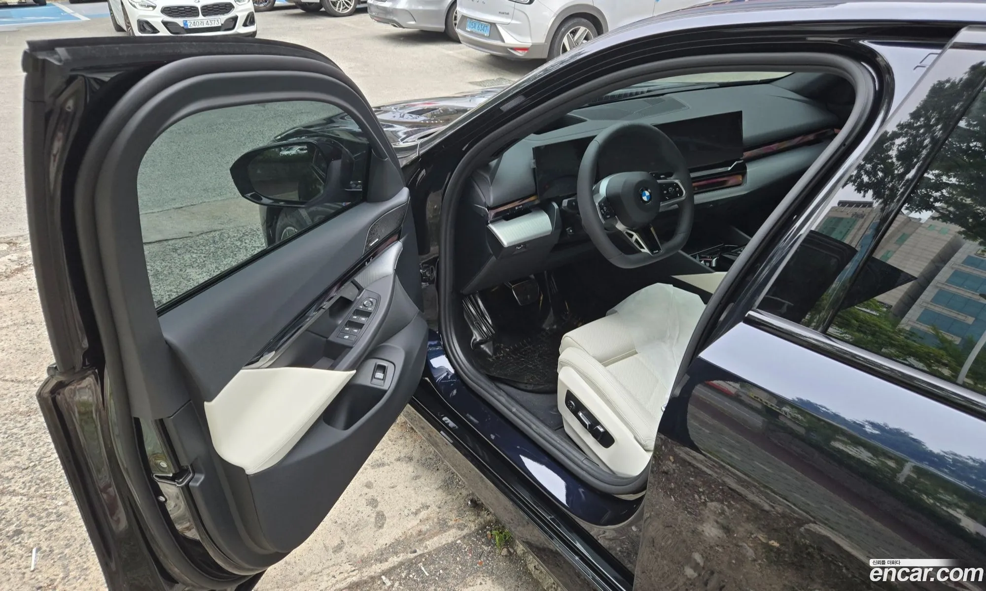 BMW 5 Series 2025 — 8