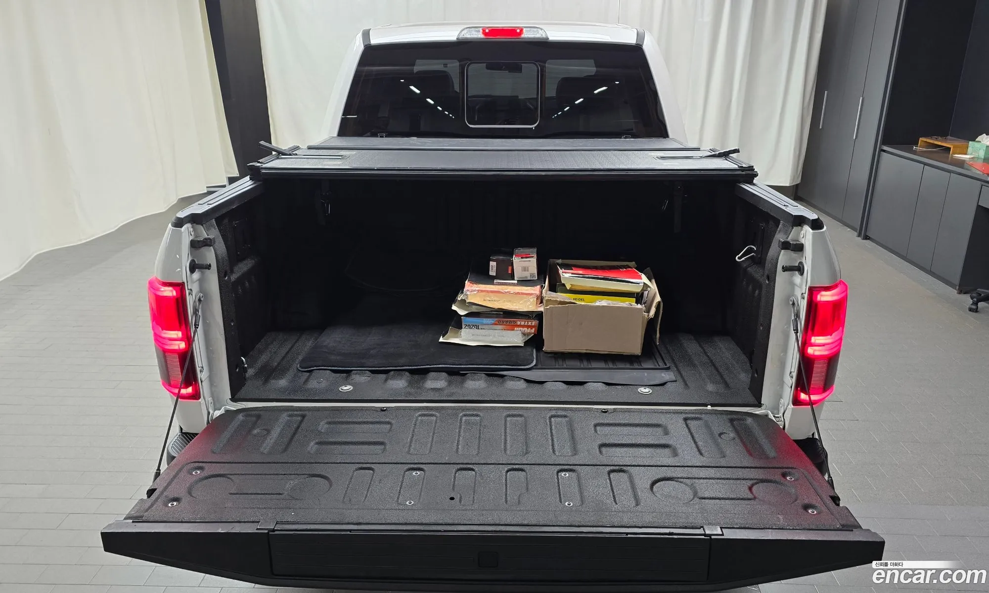 Ford F-150 2018 — 18