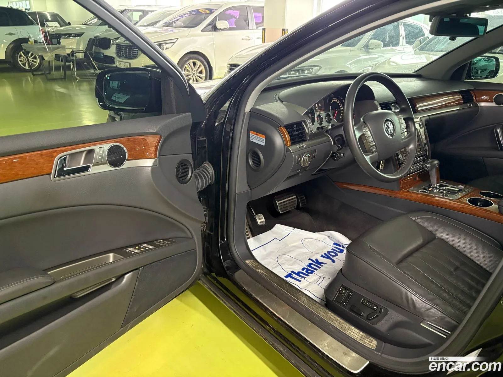 Volkswagen Phaeton 2012 — 3