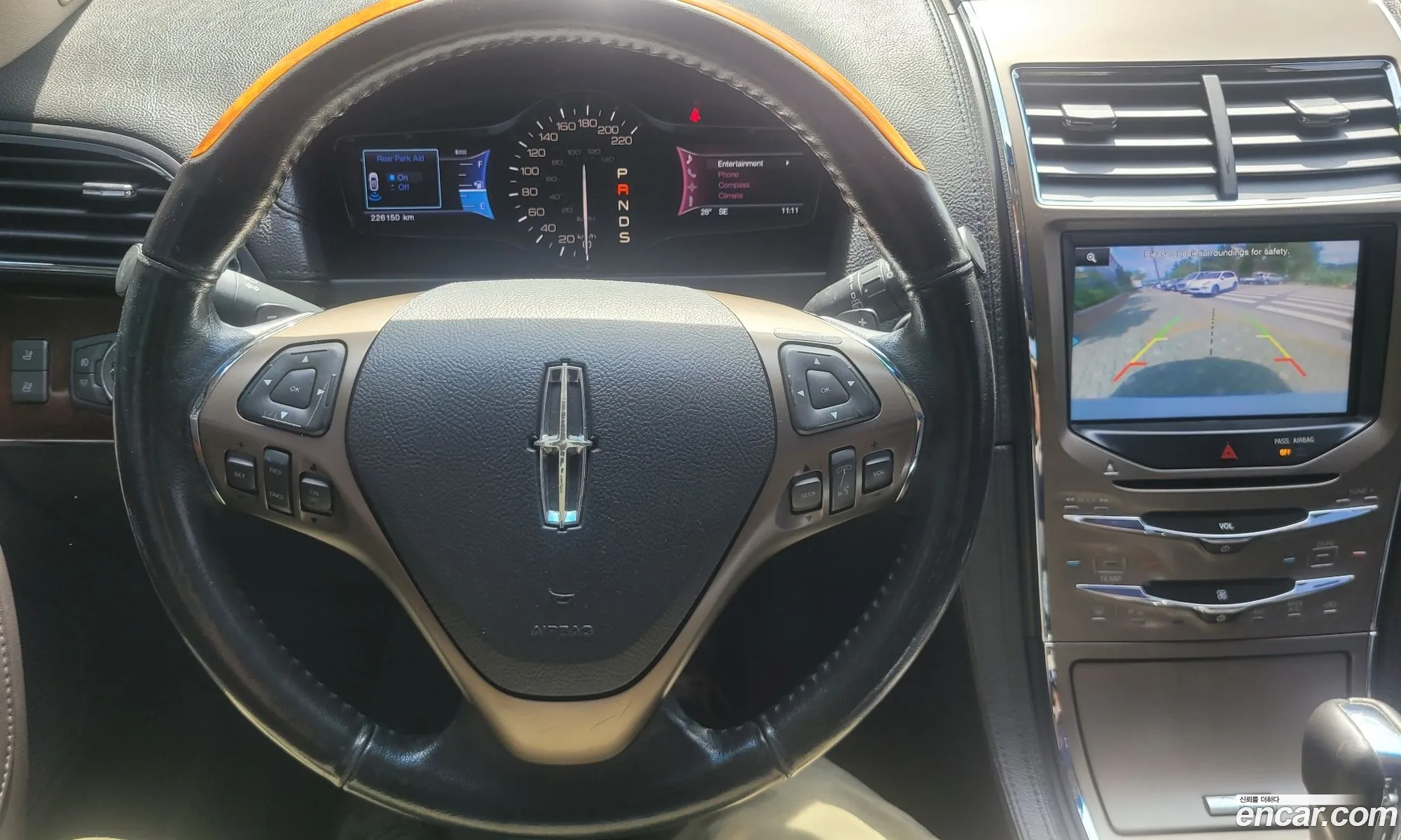 Lincoln MKX 2013 — 19
