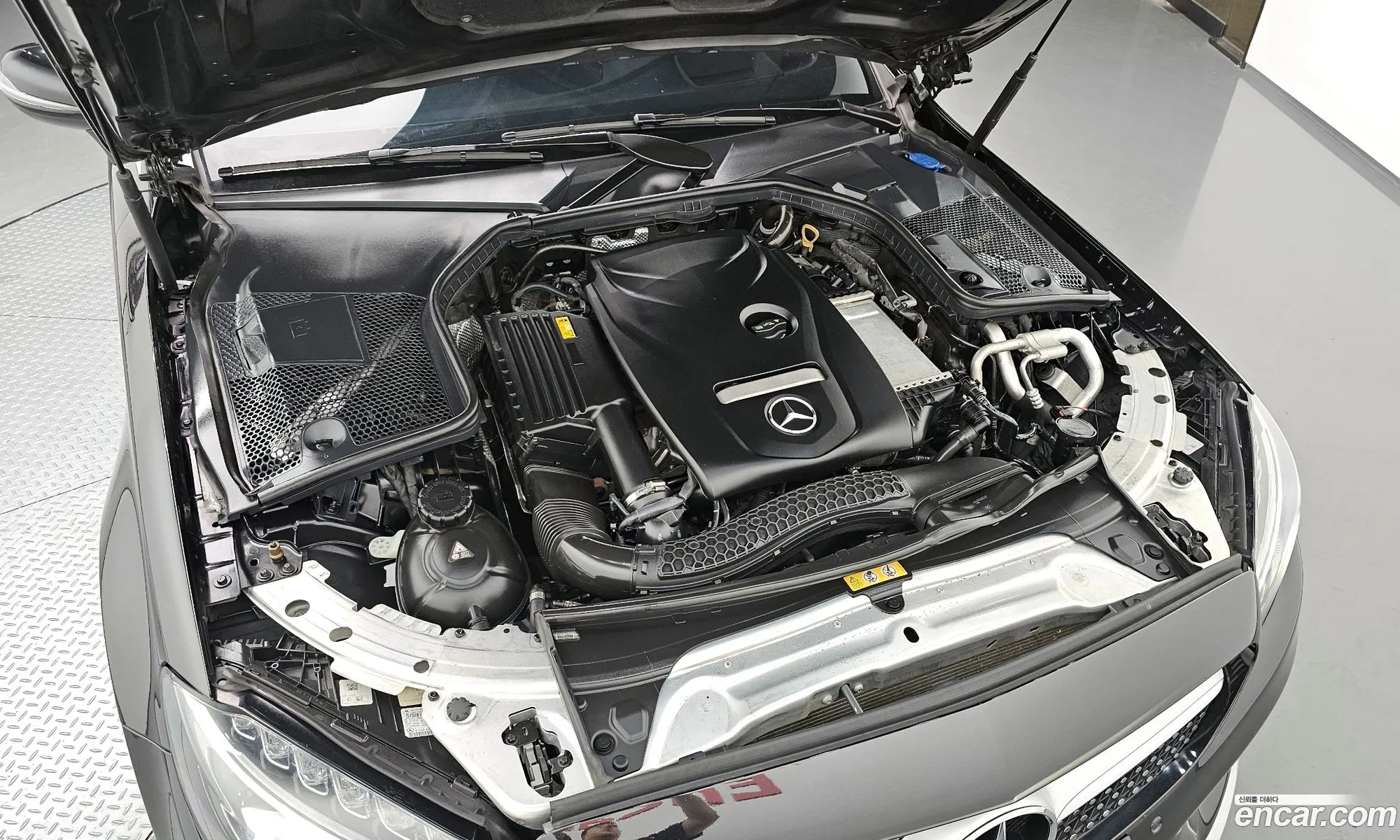 Mercedes-Benz C-Class W205 2018 — 12