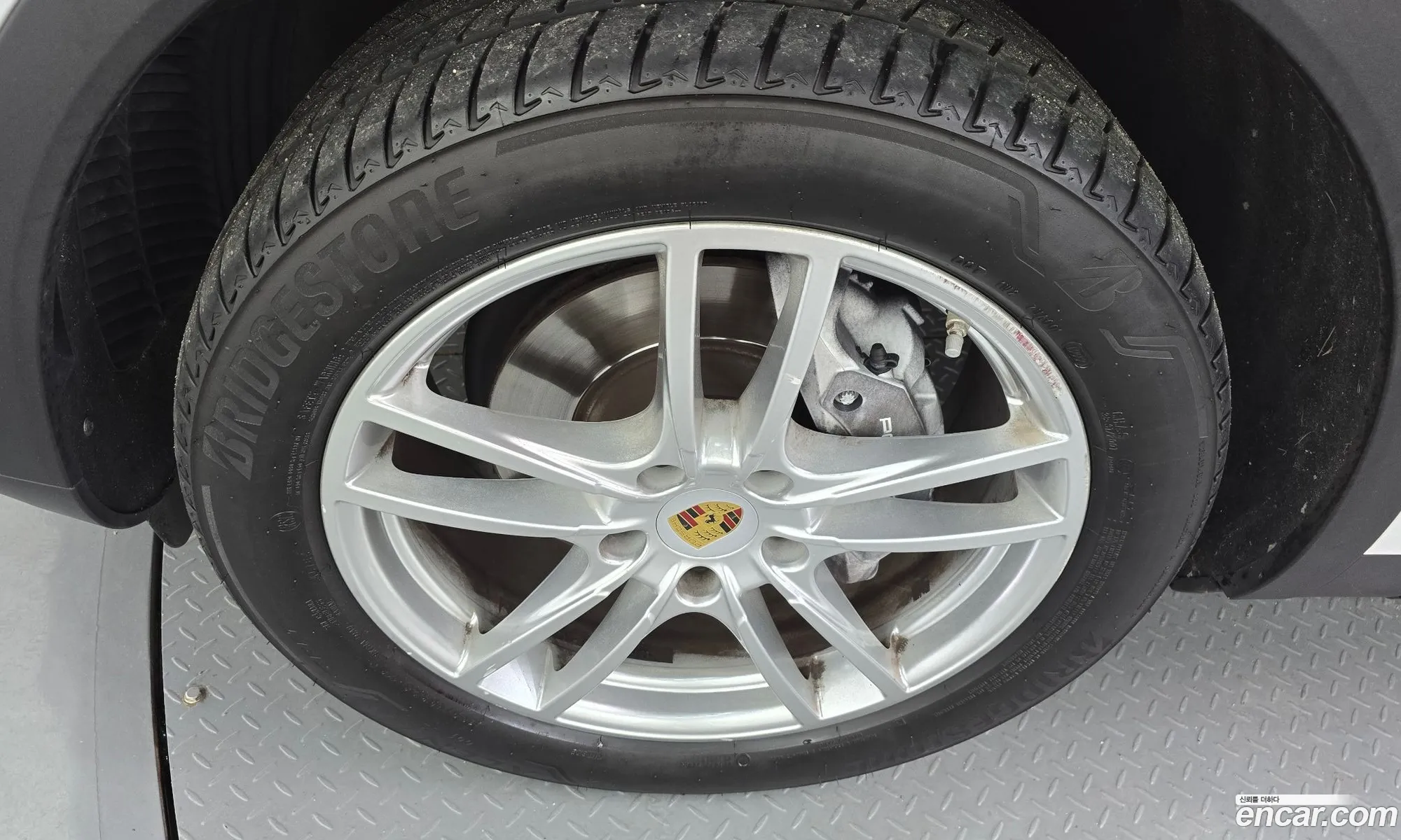 Porsche Cayenne 2019 — 16