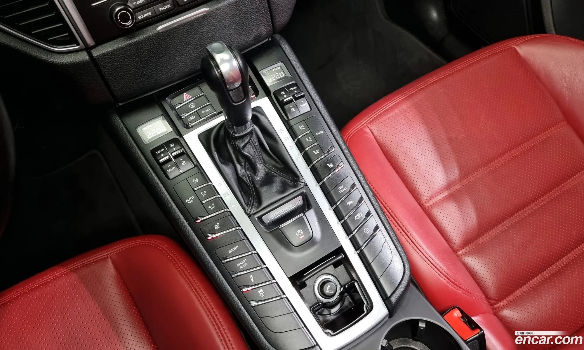 Porsche Macan 2018 WP1AG2952JLB63323 — 2
