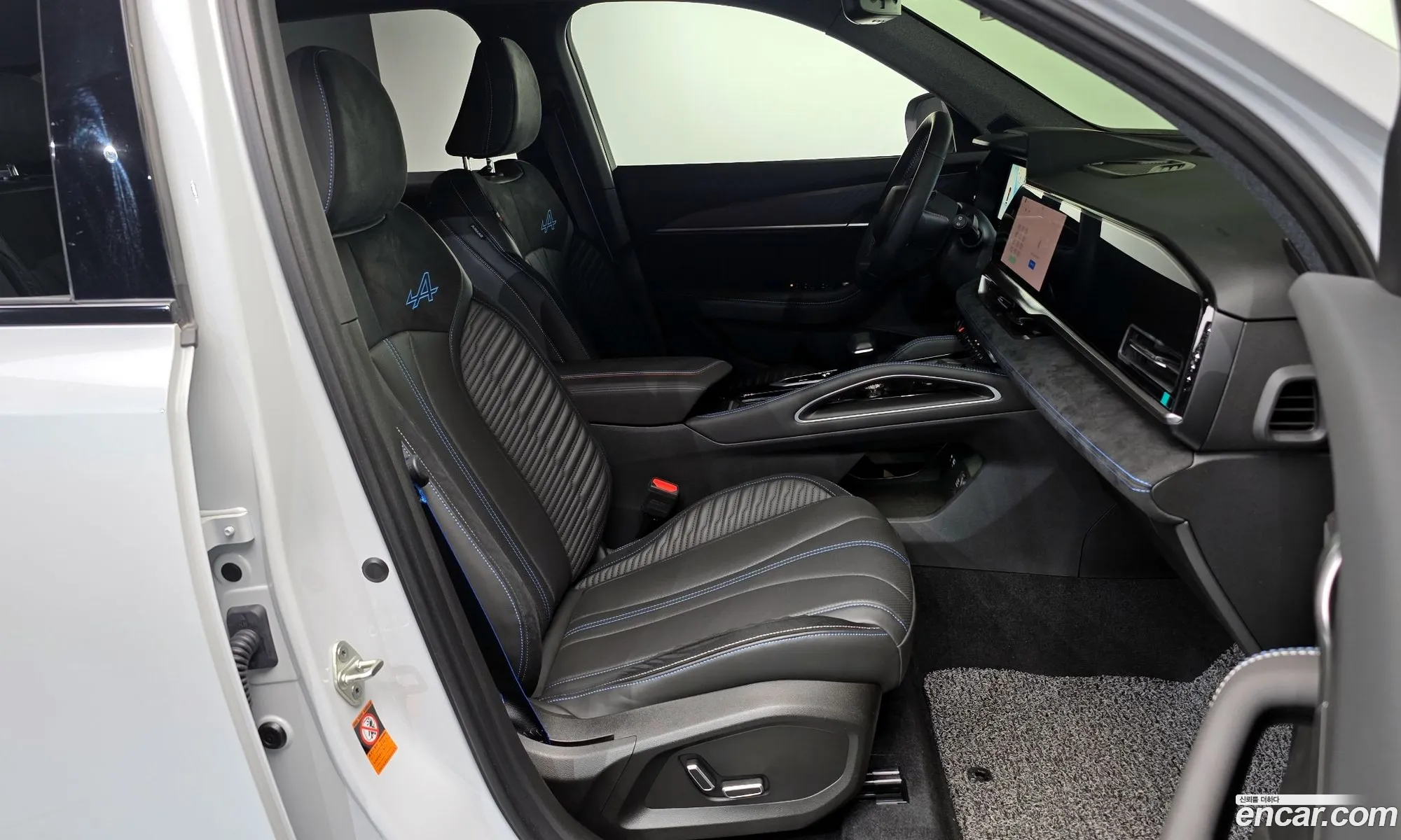 Renault Korea (Samsung) Grand Koleos 2024 — 12