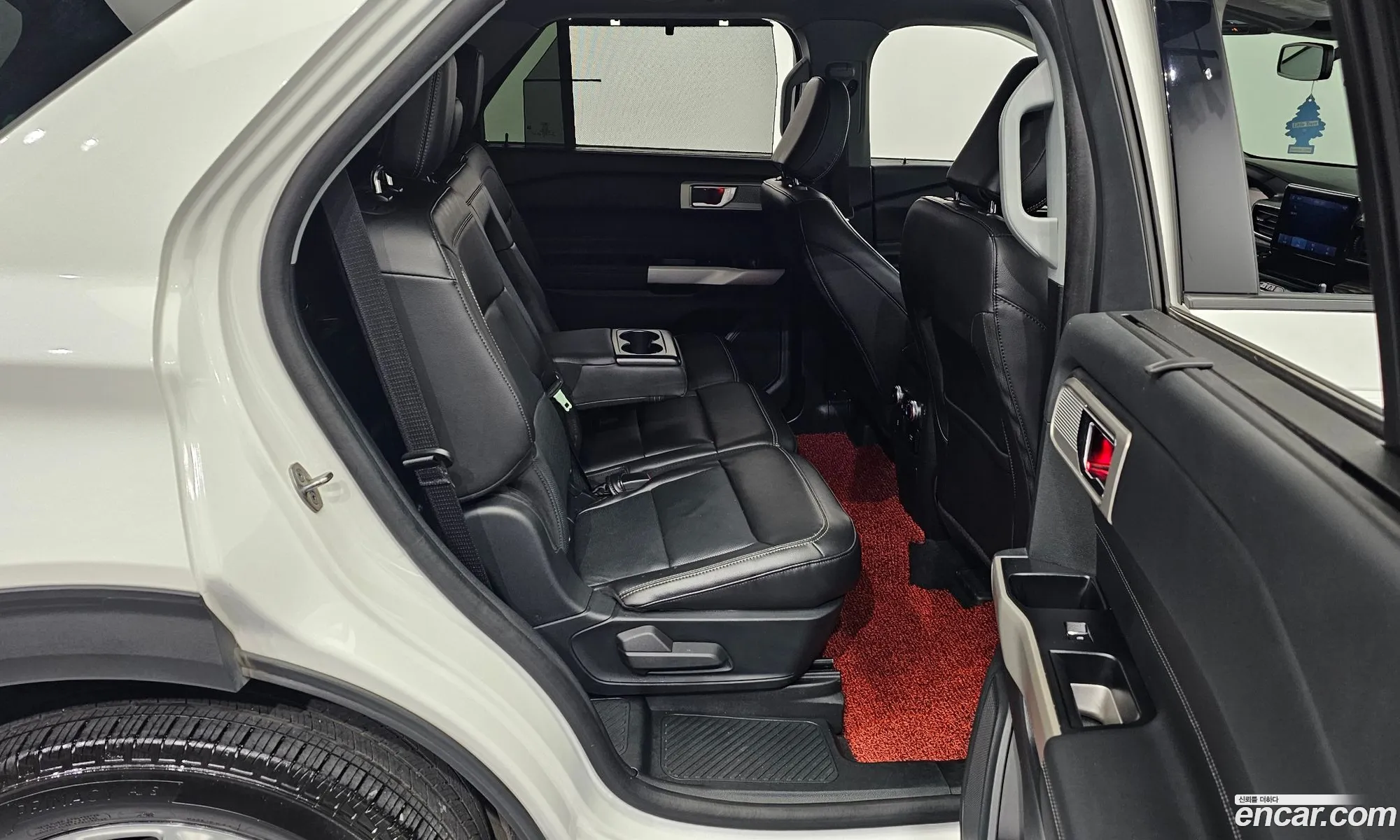 Ford Explorer 6th Gen 2023 1FMSK8FH181818181 — 6