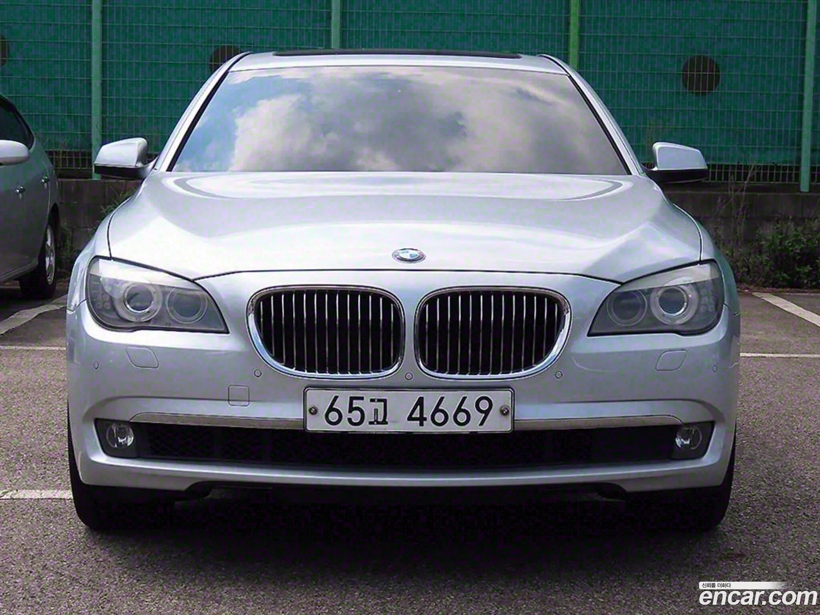 BMW 7 Series 2009 — 19