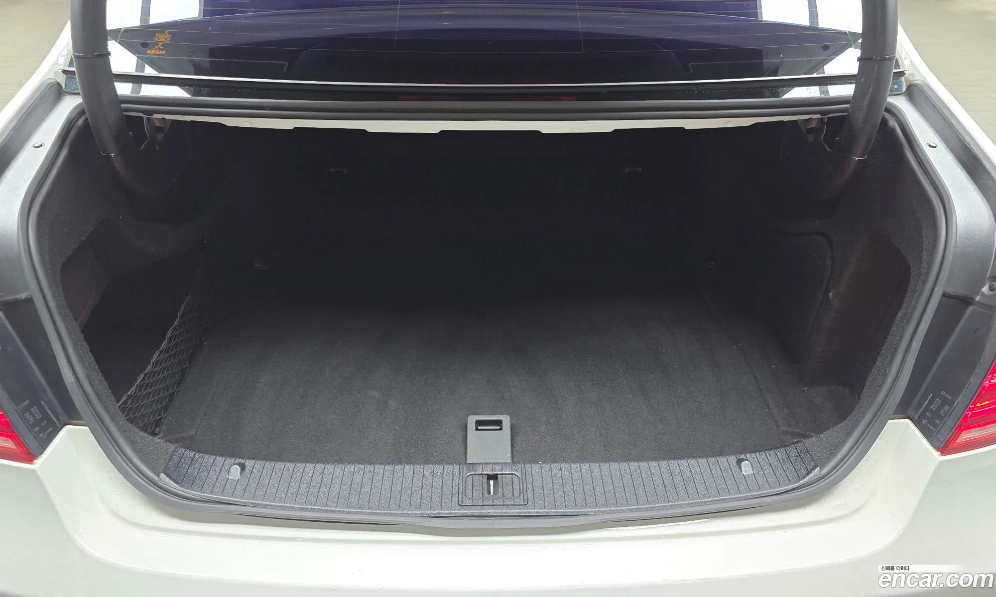 Mercedes-Benz E-Class W212 2015 WDDHF0CBXGB184835 — 4