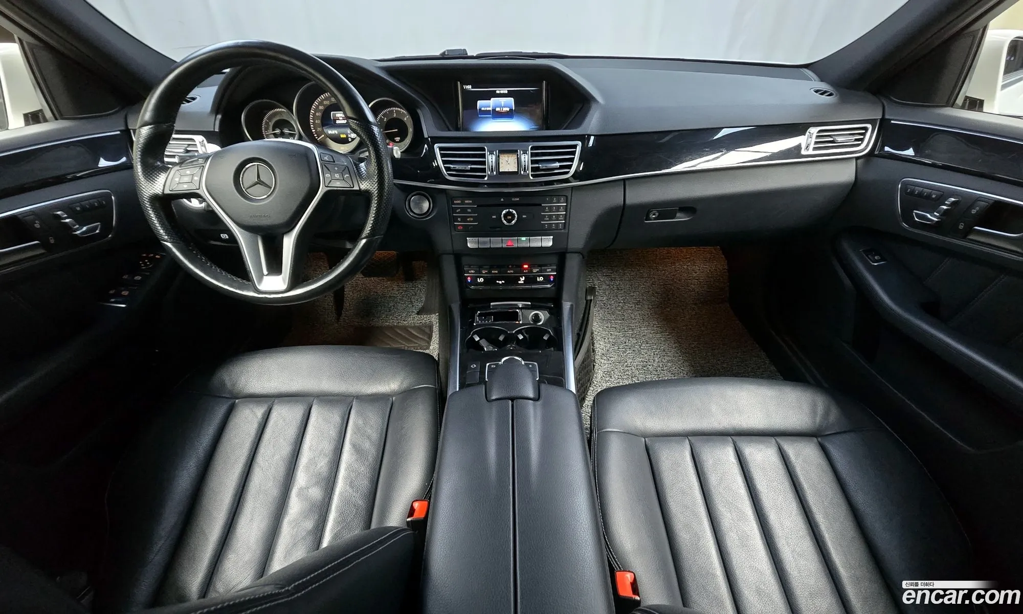 Mercedes-Benz E-Class W212 2015 WDDHF0CBXGB184835 — 15